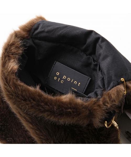 アポワンウテセ a point etc a point etc ショルダーバッグ SAC EMMA エコファー （BEIGE/GOLD/ベージュ） BEIGE/GOLD/ベージュ