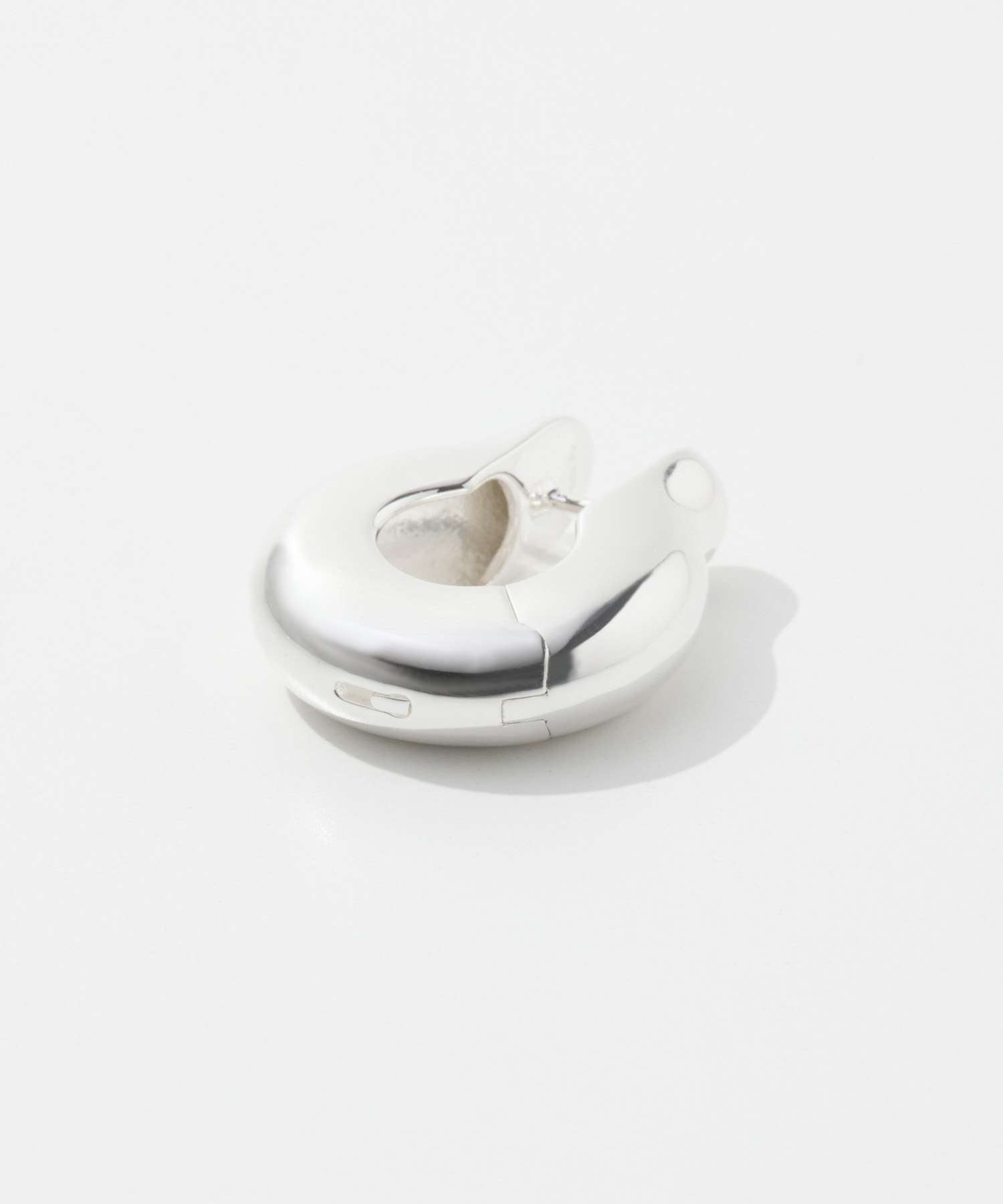 アニカイネズ ANNIKA INEZ アニカイネズ ANNIKA INEZ Large Ample Hinge Hoops ラージ アンプル ヒンジ フープ E943 LRG ピアス レディース アクセサリー シルバー （SILVER/シルバー） SILVER/シルバー