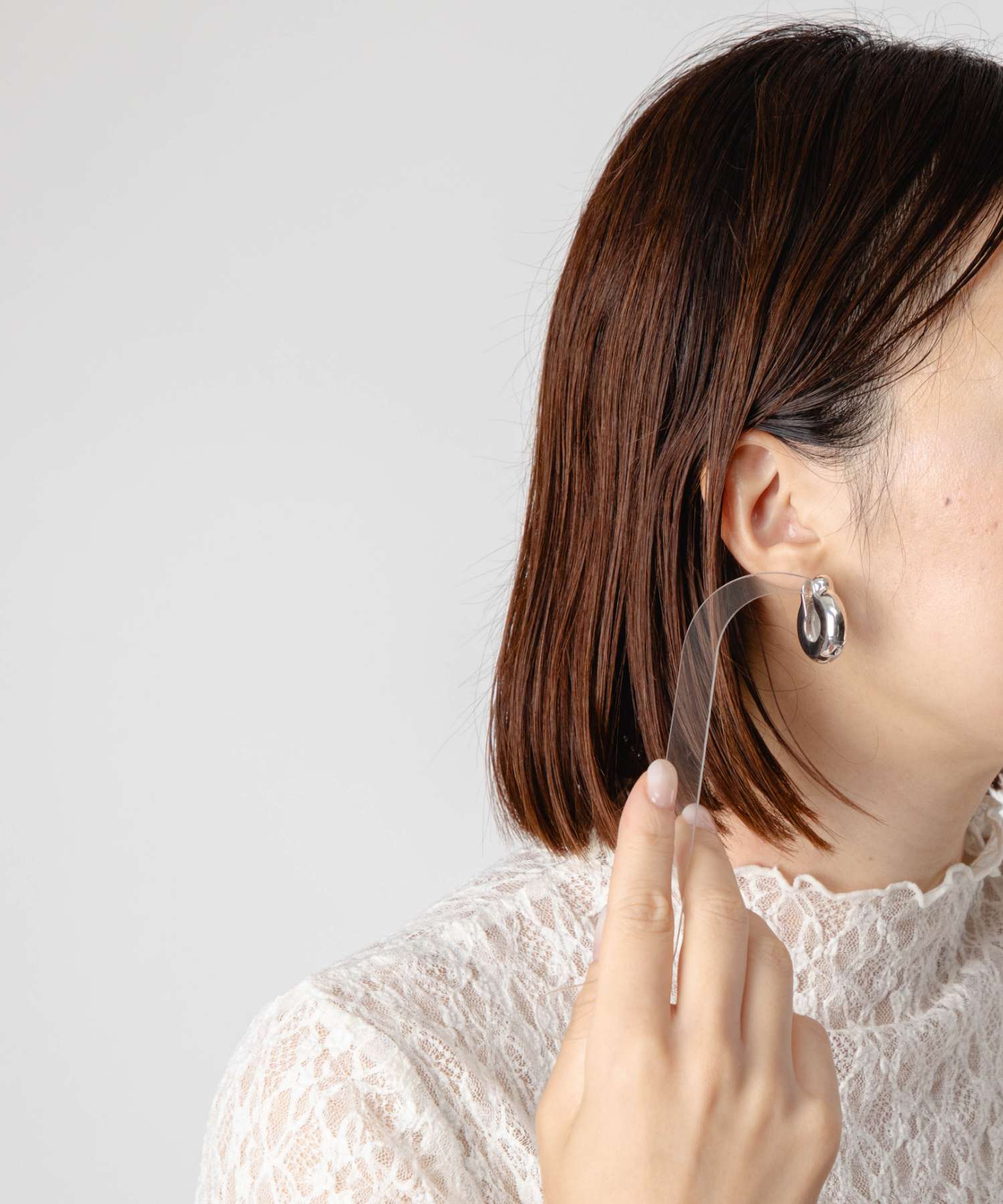 アニカイネズ ANNIKA INEZ アニカイネズ ANNIKA INEZ Large Ample Hinge Hoops ラージ アンプル ヒンジ フープ E943 LRG ピアス レディース アクセサリー シルバー （SILVER/シルバー） SILVER/シルバー