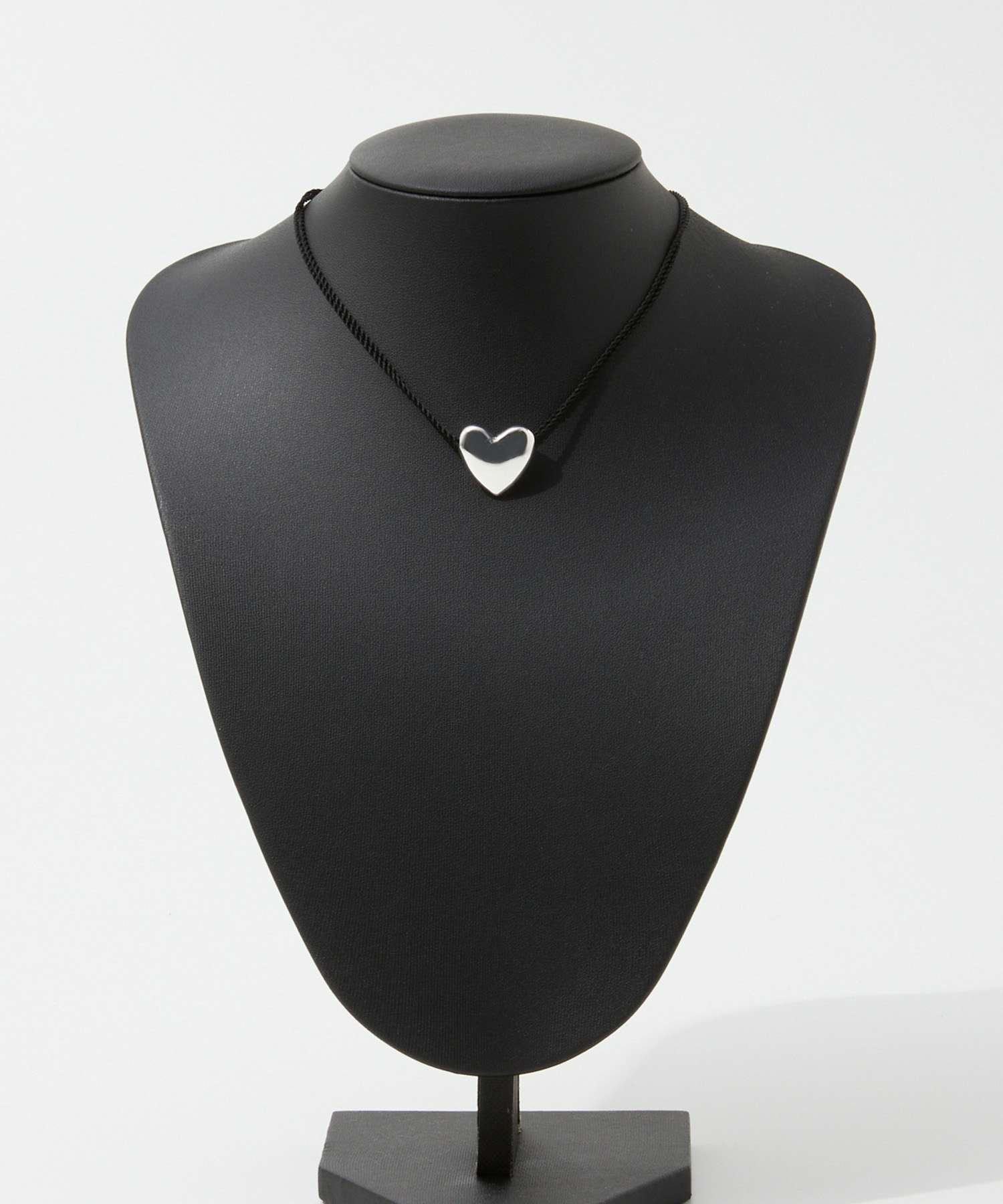 アニカイネズ ANNIKA INEZ アニカイネズ ANNIKA INEZ Small Heart Necklace スモール ハート 587 SML ネックレス レディース アクセサリー シルバー （SILVER/シルバー） SILVER/シルバー