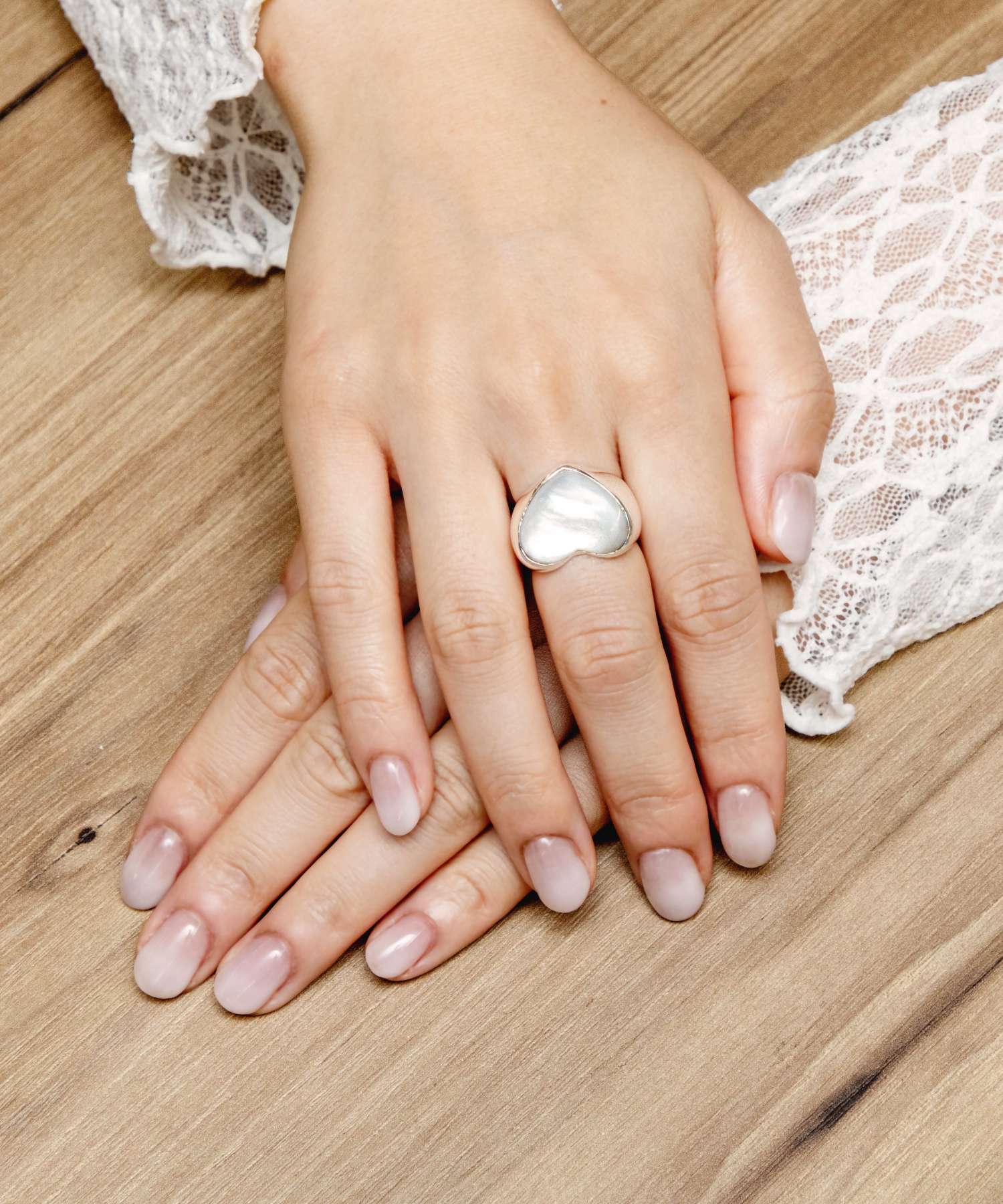アニカイネズ ANNIKA INEZ アニカイネズ ANNIKA INEZ Bigger Pearl Heart Ring ビッグ パール ハート R176 LRG リング 指輪 レディース アクセサリー シルバー （MOTHER OF PEARL/マザーオブパール） MOTHER OF PEARL/マザーオブパール