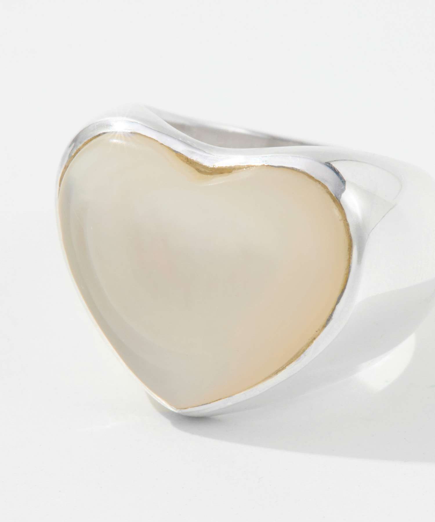 Annika Inez Annika Inez Bigger Pearl Heart Ring Big Pearl Heart R176 L