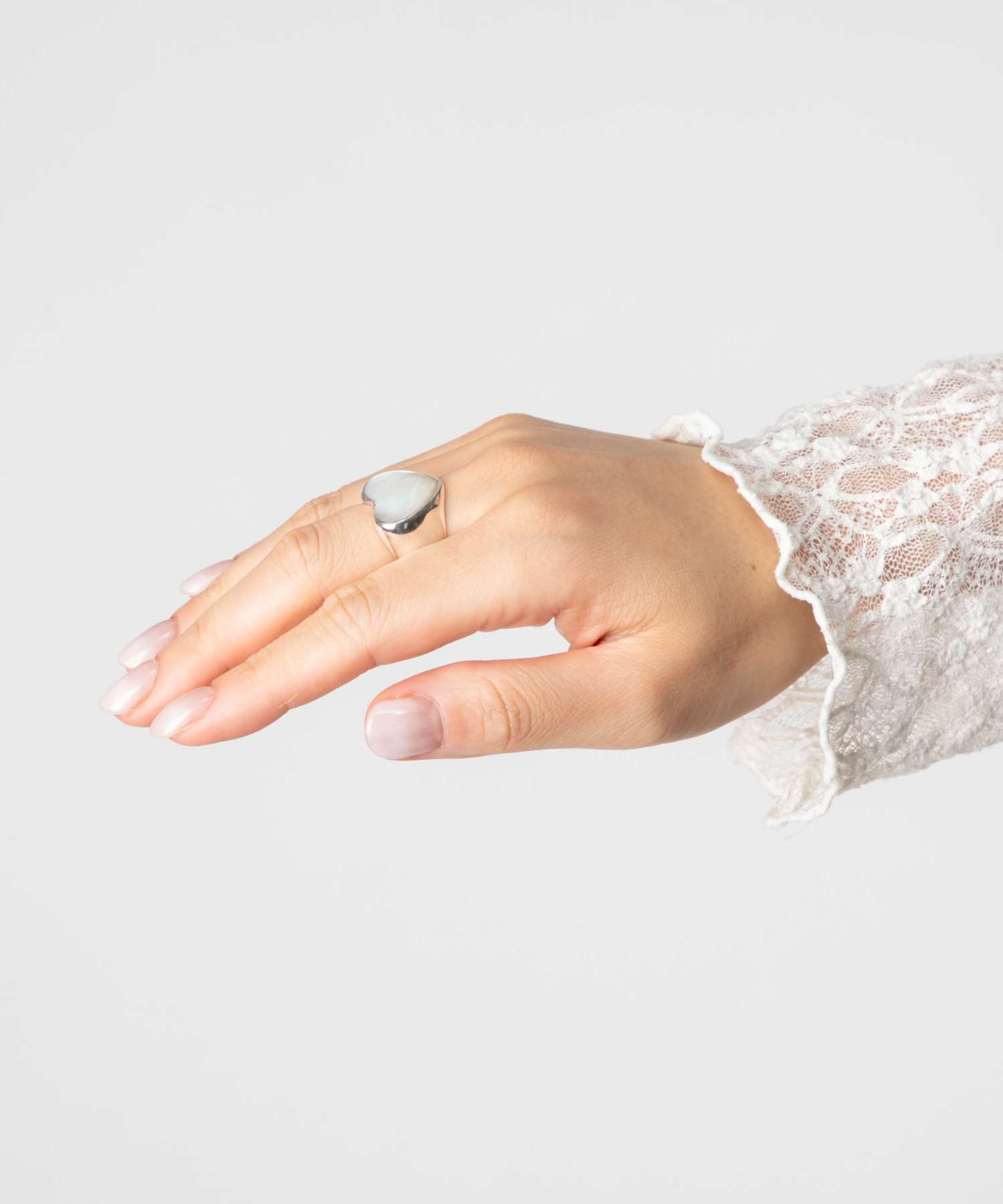 Annika Inez Annika Inez Bigger Pearl Heart Ring Big Pearl Heart R176 L