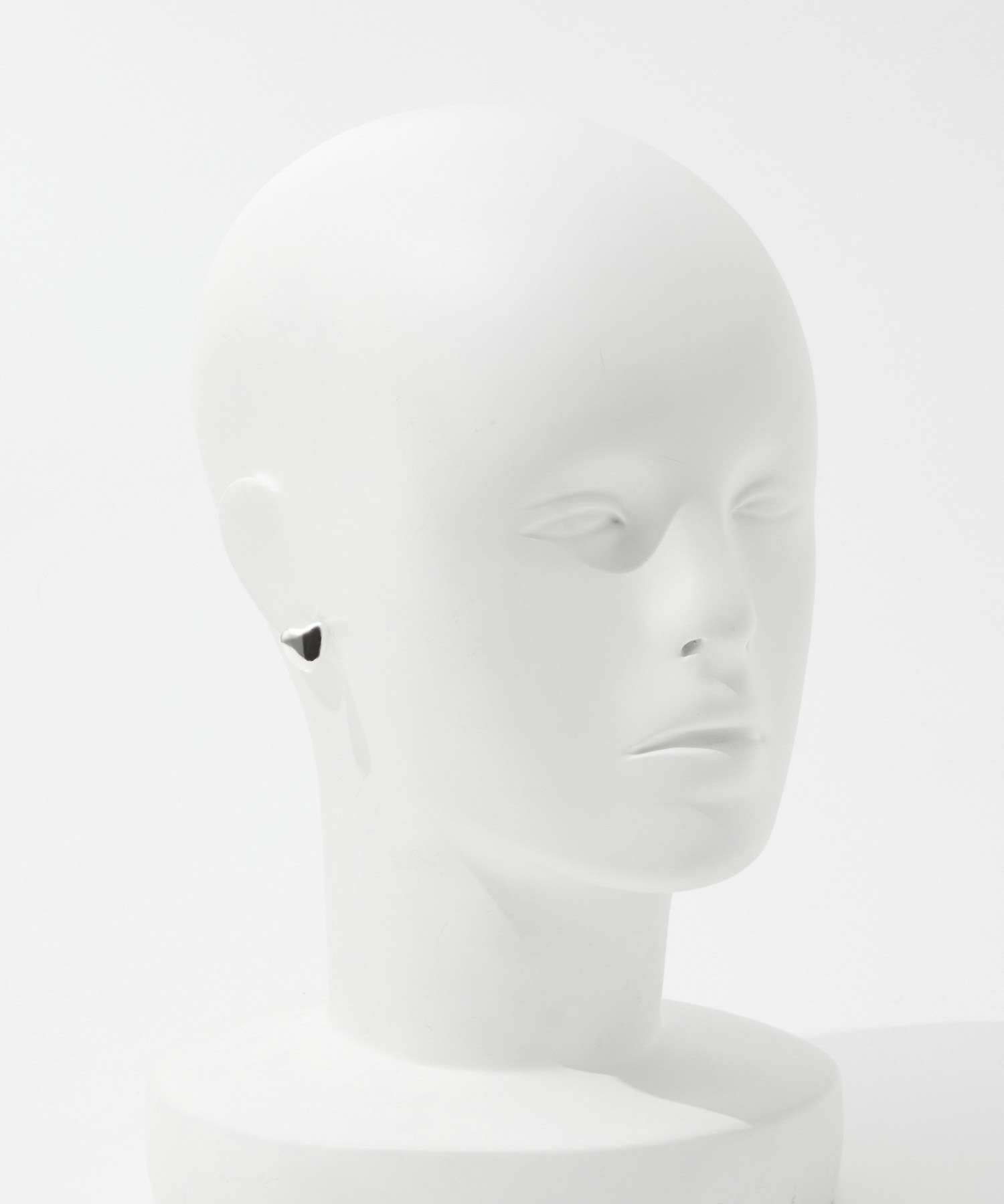 アニカイネズ ANNIKA INEZ アニカイネズ ANNIKA INEZ Mini Heart Studs ミニ ハート スタッズ E1008 ピアス レディース アクセサリー シルバー （SILVER/シルバー） SILVER/シルバー