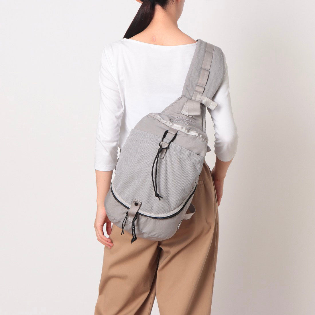 シーピーカンパニー C.P. COMPANY バッグ （グレー） 他