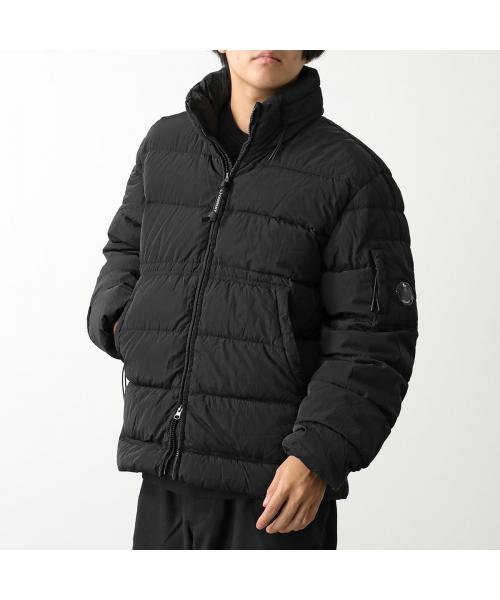 C.P. 公司 C.P. COMPANY C.P. COMPANY 羽絨外套 17CMOW016A 005904G