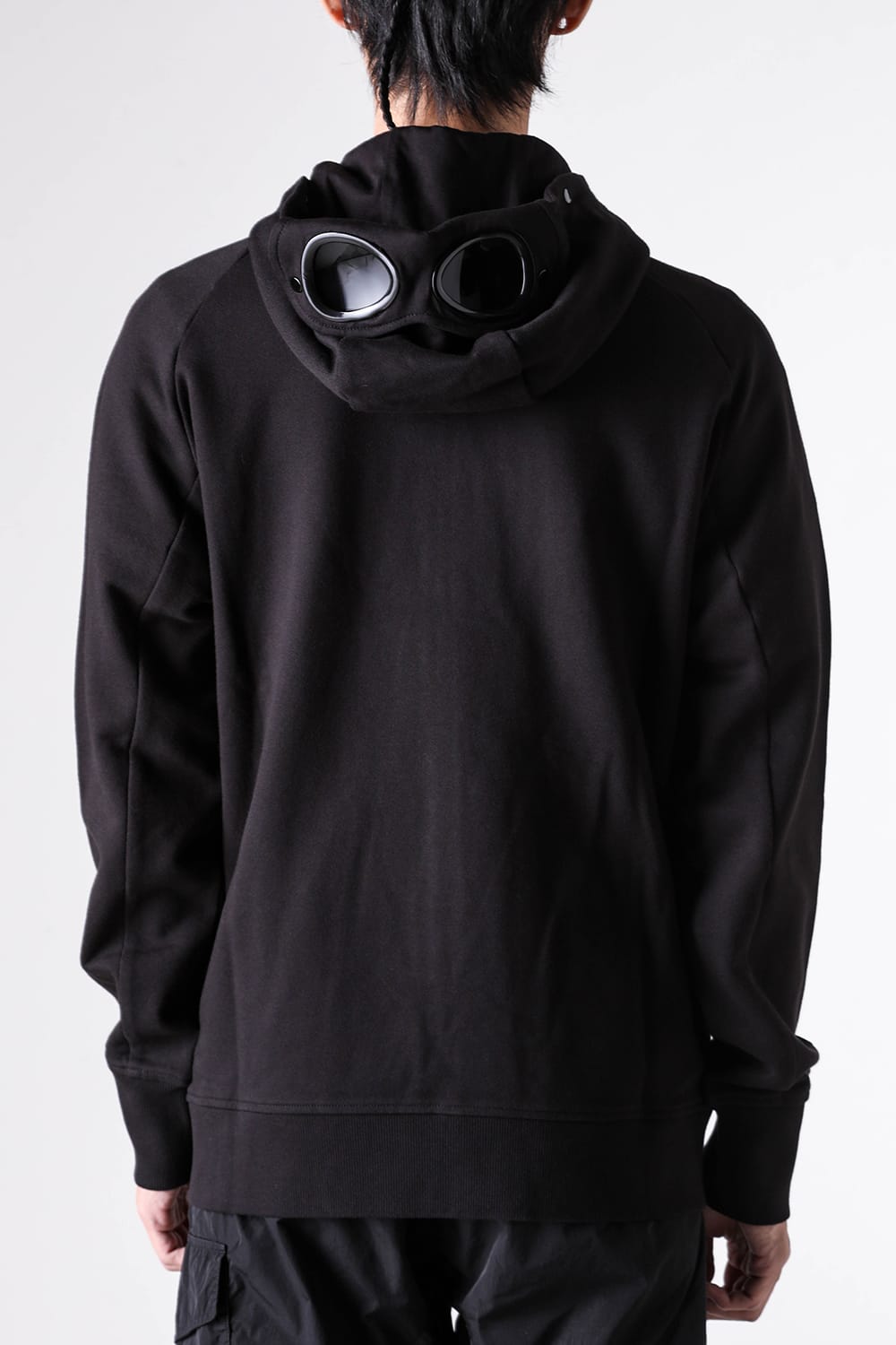シーピーカンパニー C.P. COMPANY SWSHRT HDD OPEN IN DIAG RSD FLC （BLACK） BLACK