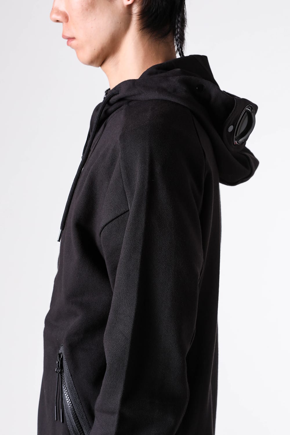 シーピーカンパニー C.P. COMPANY SWSHRT HDD OPEN IN DIAG RSD FLC （BLACK） BLACK