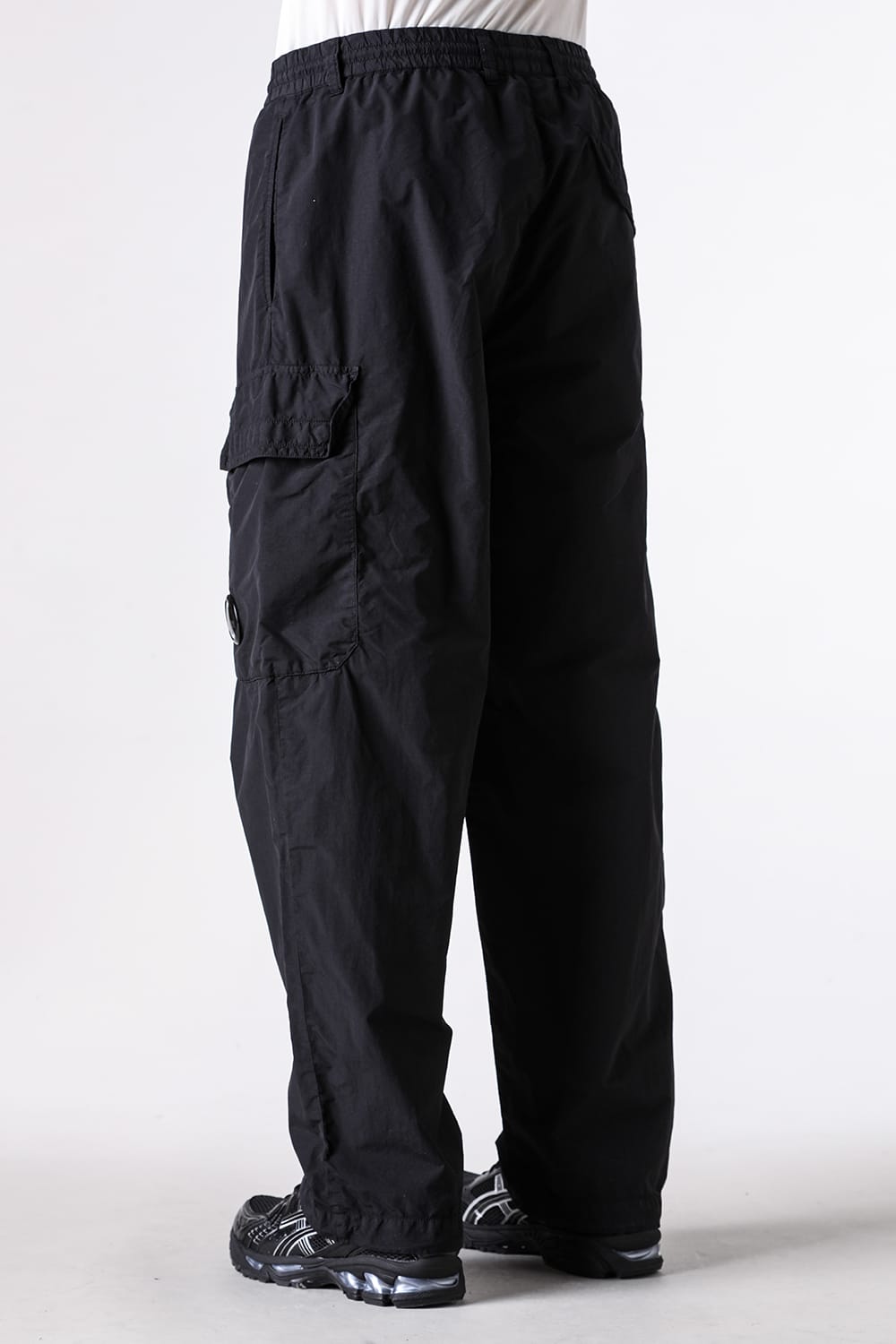 シーピーカンパニー C.P. COMPANY Flatt Nylon Loose Cargo Lens pt （Black） Black