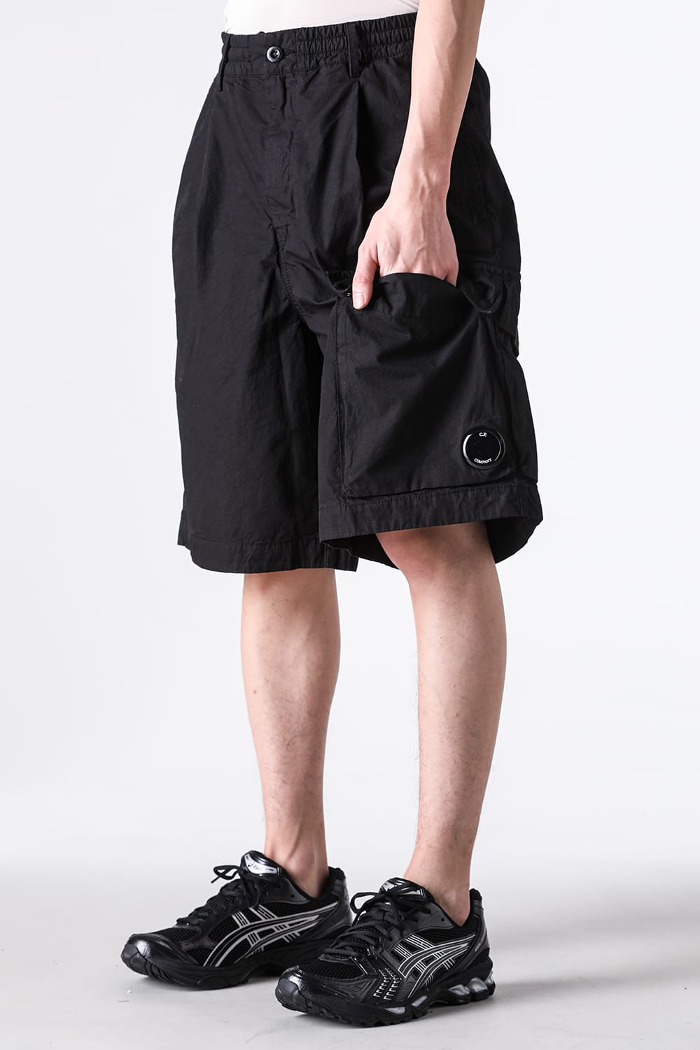 シーピーカンパニー C.P. COMPANY MICRO-REPS Boxy Lens Shorts （Black） Black