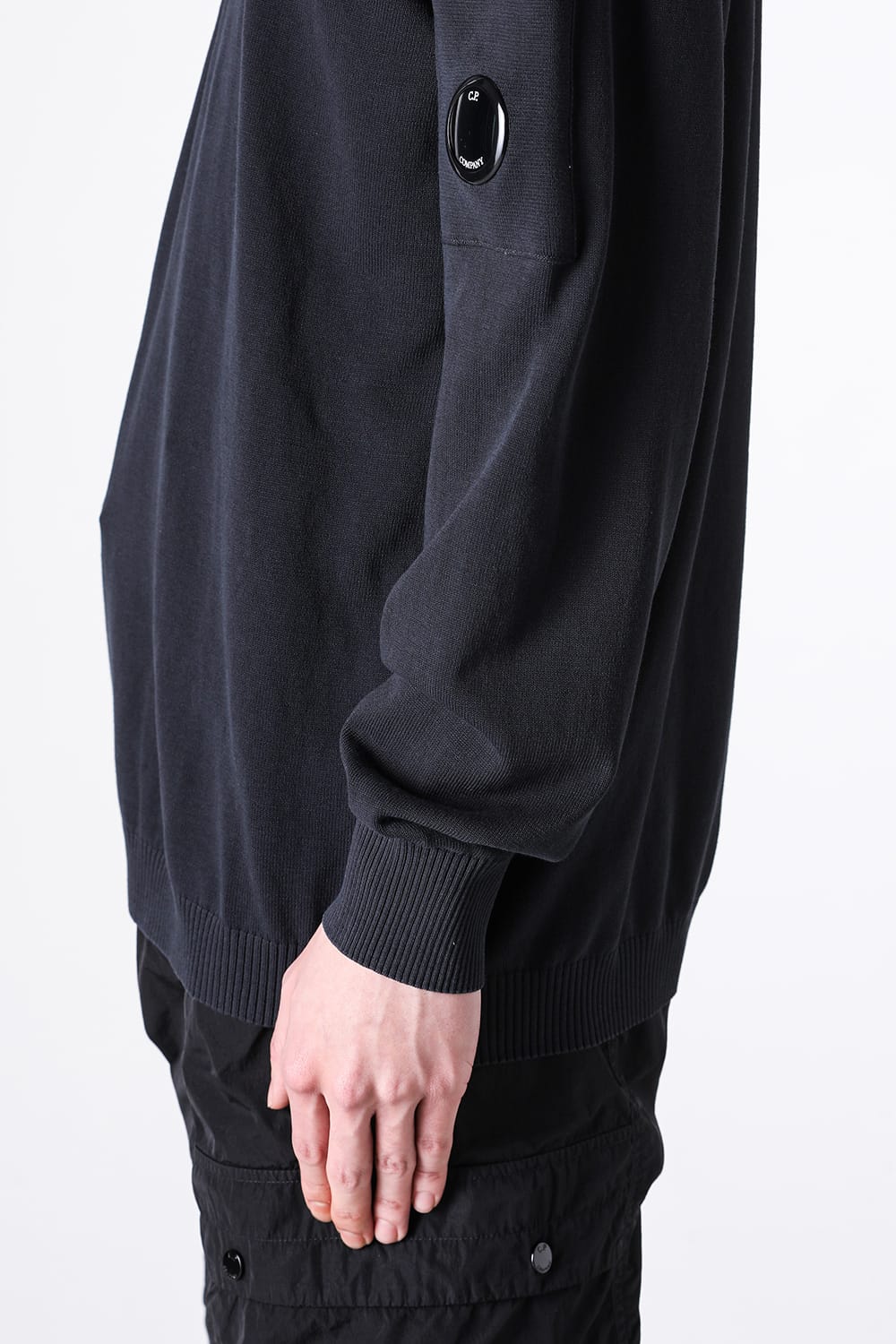 シーピーカンパニー C.P. COMPANY TN Crepe Crewneck Lens Sweater （Black） Black