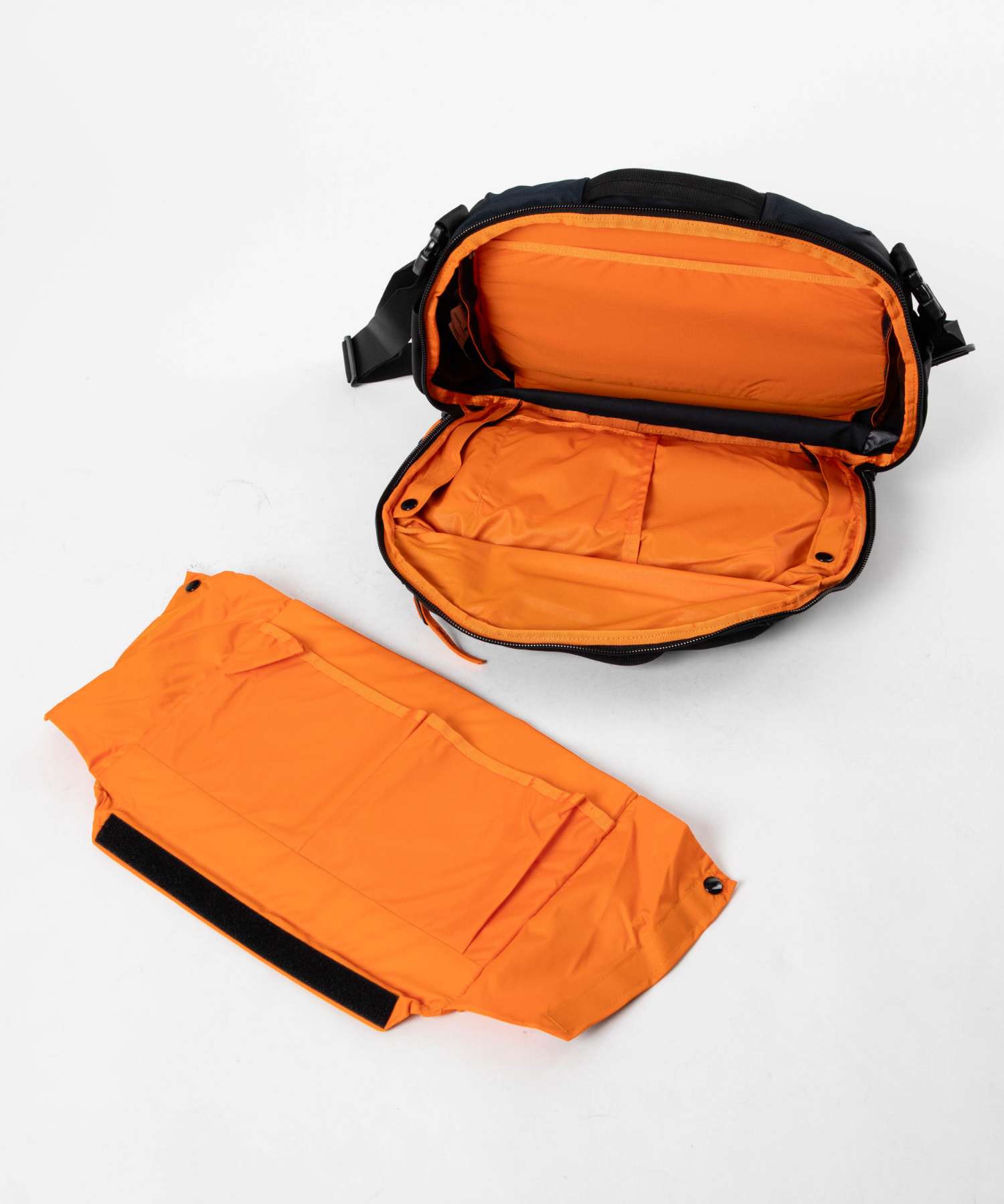 ミステリーランチ MYSTERY RANCH ミステリーランチ MYSTERY RANCH Everyday Carry エブリデイ キャリー District Pro ディストリクト プロ 112904 ショルダーバッグ ユニセックス バッグ （STONE/ストーン） STONE/ストーン