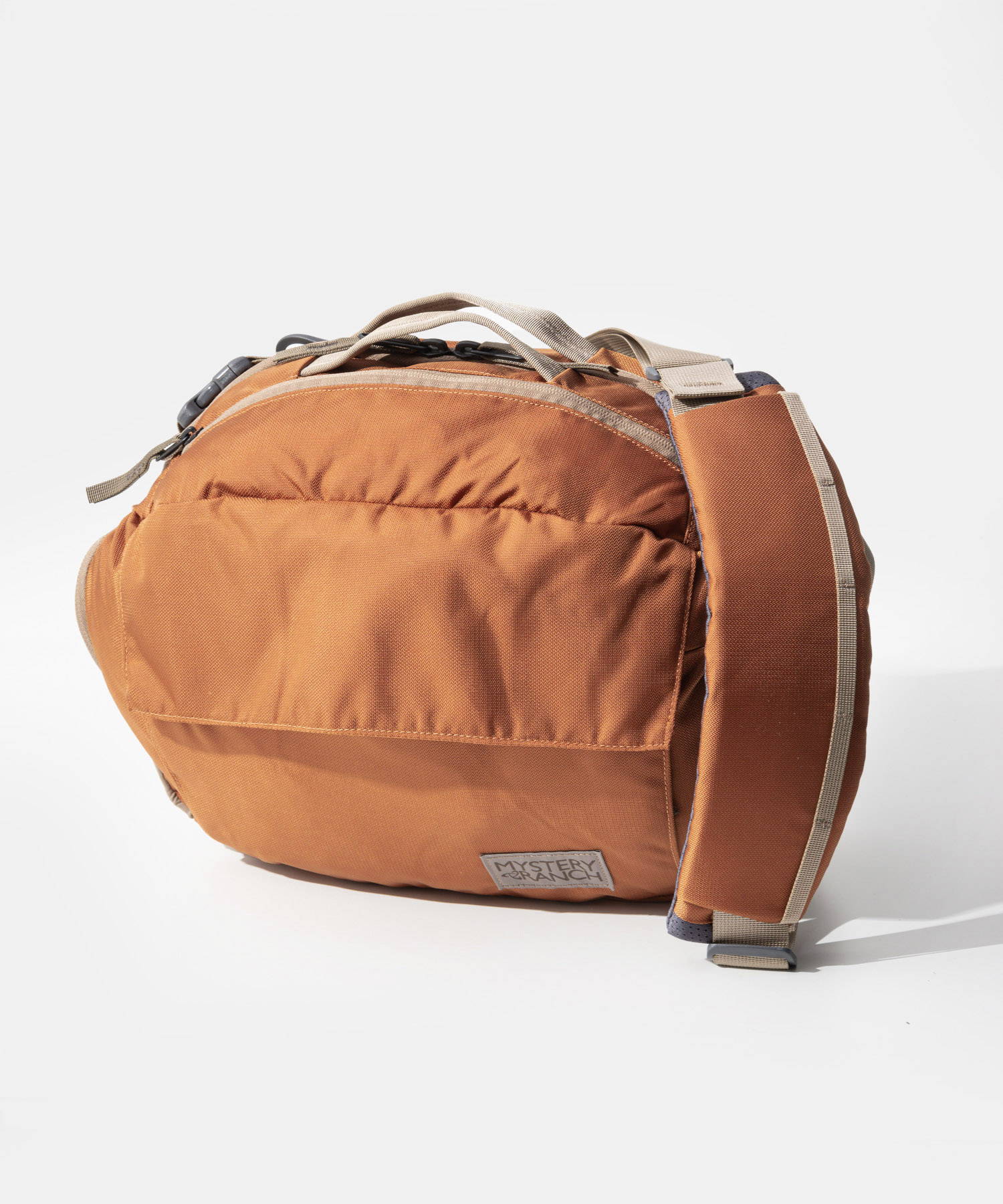 ミステリーランチ MYSTERY RANCH ミステリーランチ MYSTERY RANCH Everyday Carry エブリデイ キャリー District Pro ディストリクト プロ 112904 ショルダーバッグ ユニセックス バッグ （FOX/フォックス） FOX/フォックス