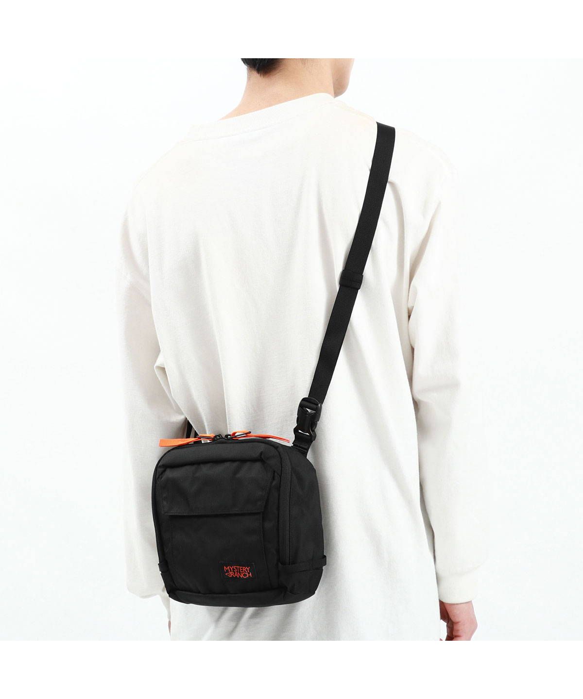ミステリーランチ MYSTERY RANCH 【日本正規品】ミステリーランチ ショルダーバッグ 斜めがけ MYSTERY RANCH ディストリクト 4 ミニショルダー カジュアル 40代 軽量 4L 撥水 （ブラック） ブラック