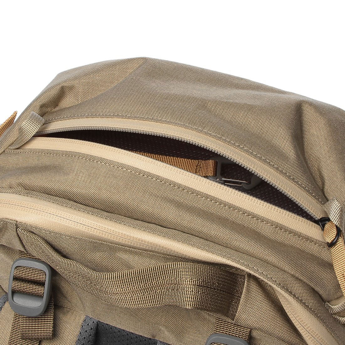 ミステリーランチ MYSTERY RANCH リュック バックパック CATALYST 26 カタリスト 26 25.8L ベージュ メンズ レディース MYSTERY RANCH 112901 250 （HUMMUS） HUMMUS
