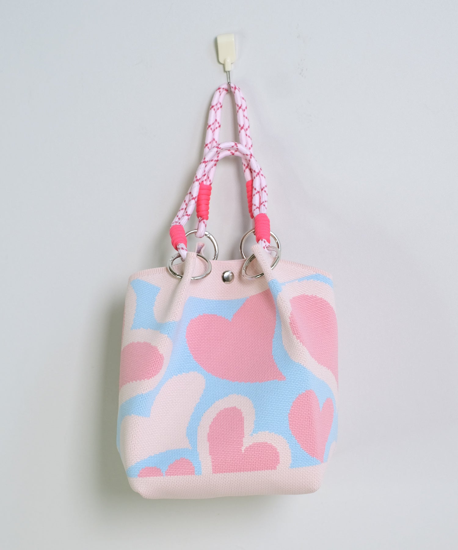 ショップニコニコ ShopNikoNiko コードストラップ カラフル ニットハンドバッグ【即納】 韓国バッグ 春 夏 秋 冬 鞄 カバン かばん ハート柄 花柄 フラワー カラフル ピンク グレー ネイビー グレー （ピンク） ピンク