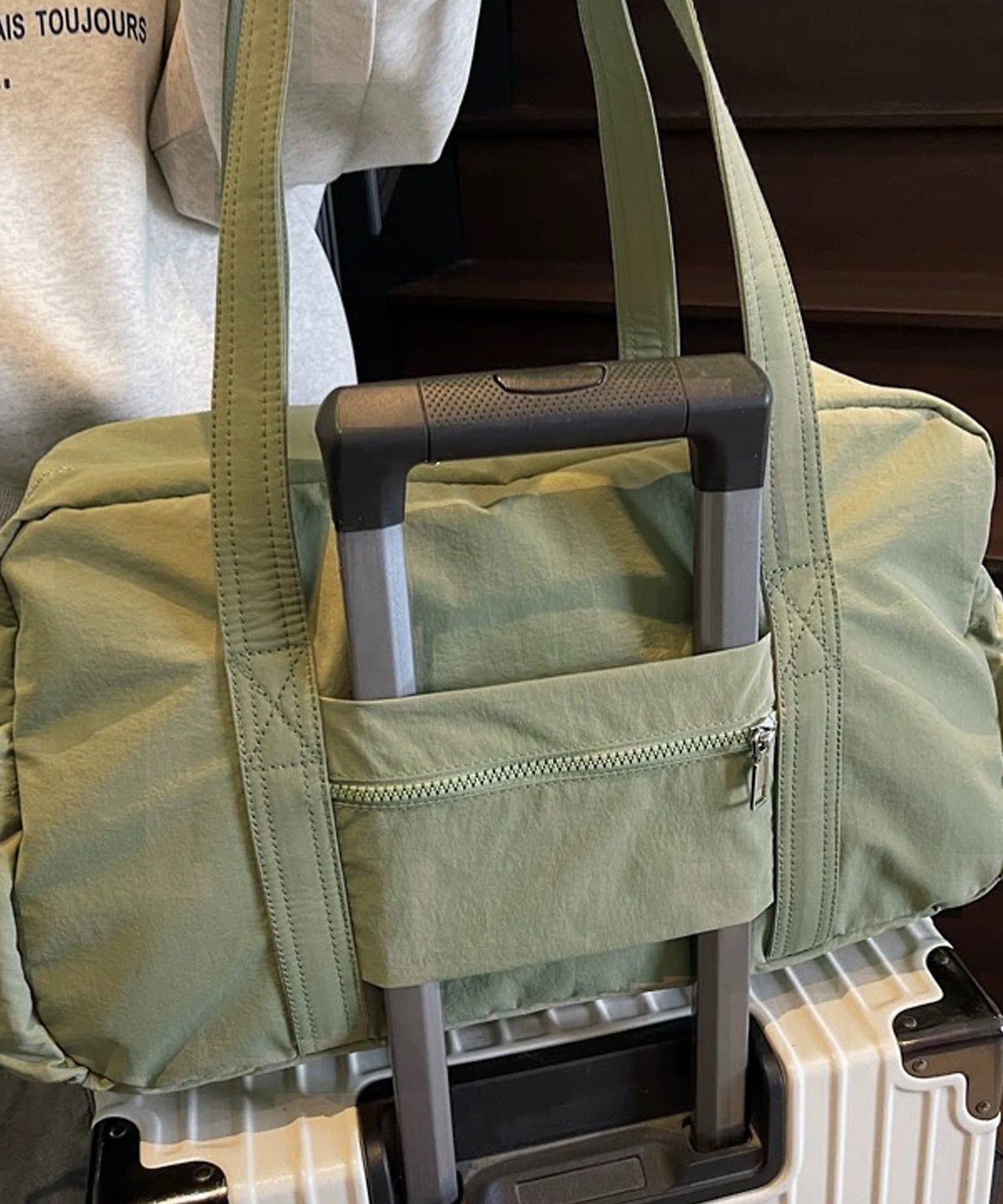 ショップニコニコ ShopNikoNiko リボンデザイン キャリーオン ボストンバッグ【即納】鞄 カバン かばん バッグ トートバッグ 2wayトラベルバッグ 旅行用 機内持ち込み お泊り用 1泊2日 ナイロン （ブラック） ブラック