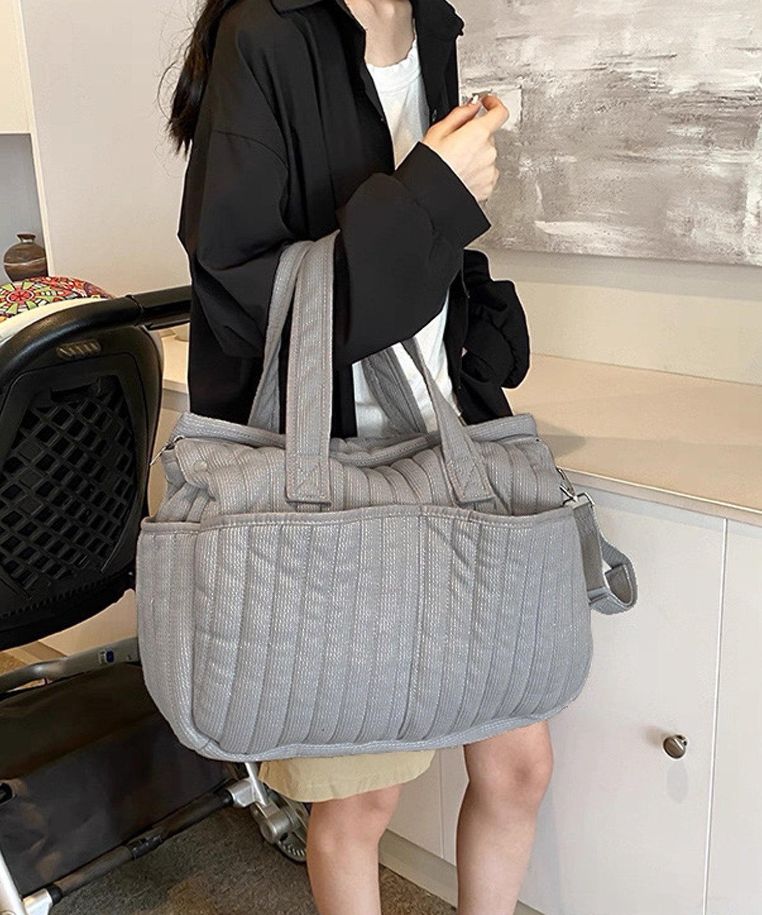 ショップニコニコ ShopNikoNiko ベビーカーストラップ付 多機能 マザーズバッグ【即納】ママバッグ 出産 出産祝い ベビー用品 赤ちゃん用品 育児バッグ パパ兼用 ユニセックス 鞄 カバン かばん 大容量 （グレー） グレー