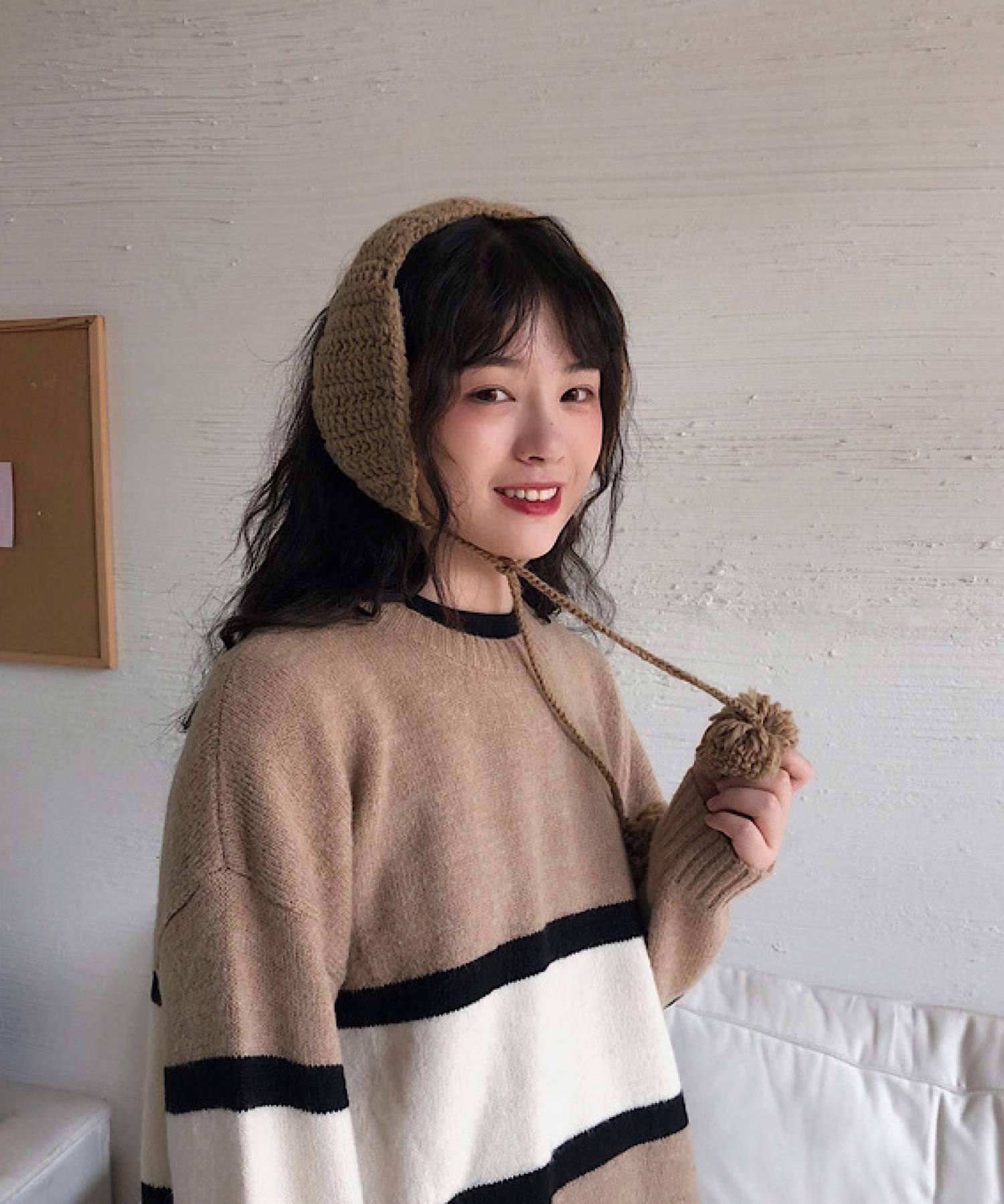 ショップニコニコ ShopNikoNiko 耳あて  イヤーマフラー ポンポン ニット   ma 【即納】 耳当て  イヤマフ 韓国 黒 ブラック グレー アイボリー レディース