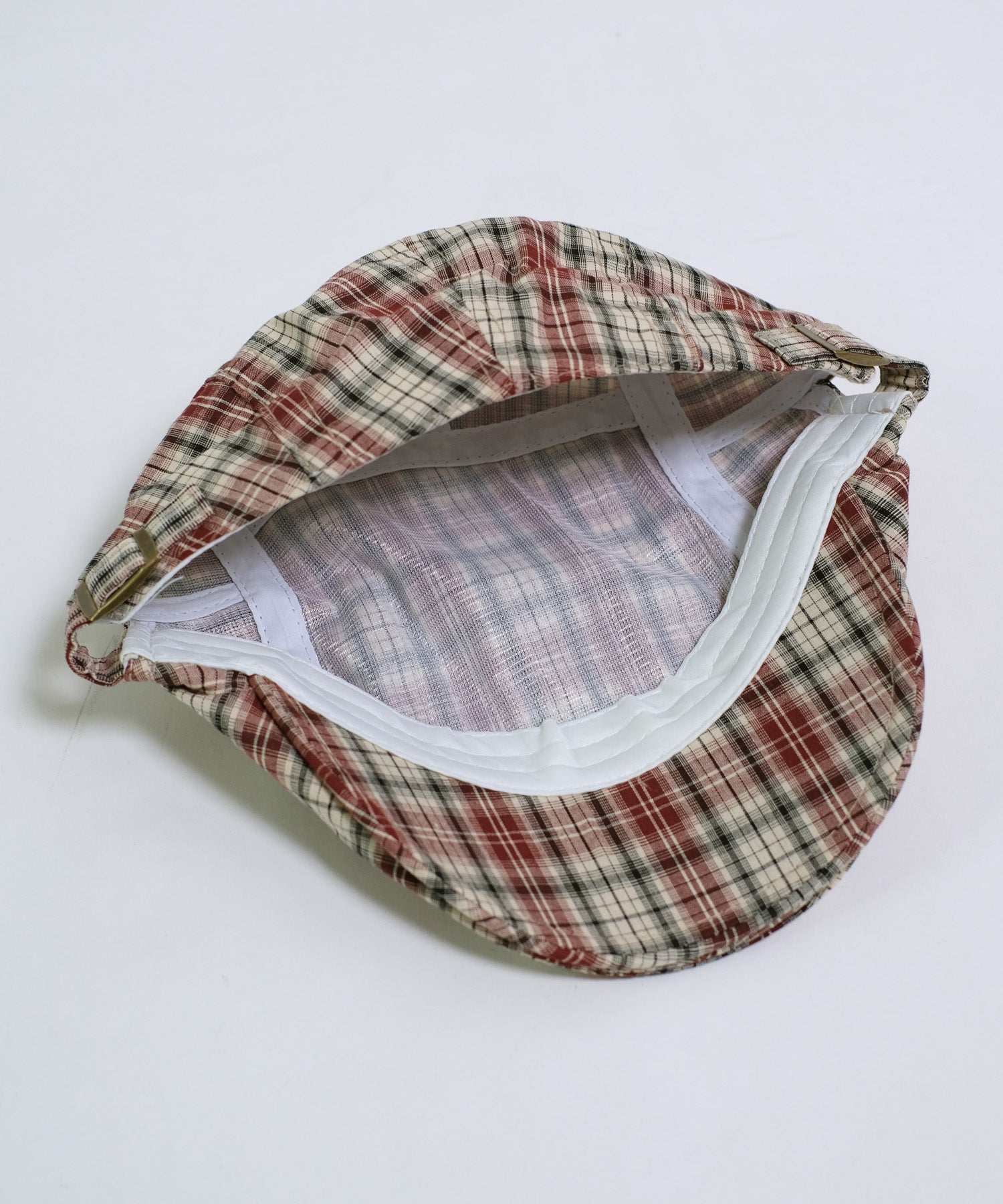 ショップニコニコ ShopNikoNiko チェック柄 スクエアベルト ハンチング帽【即納】韓国カジュアル 海外女子 アメカジ 韓国ガーリー シーズンレス 帽子 ハンチングキャップ サイドベルト ヴィンテージ レトロ （レッド） レッド