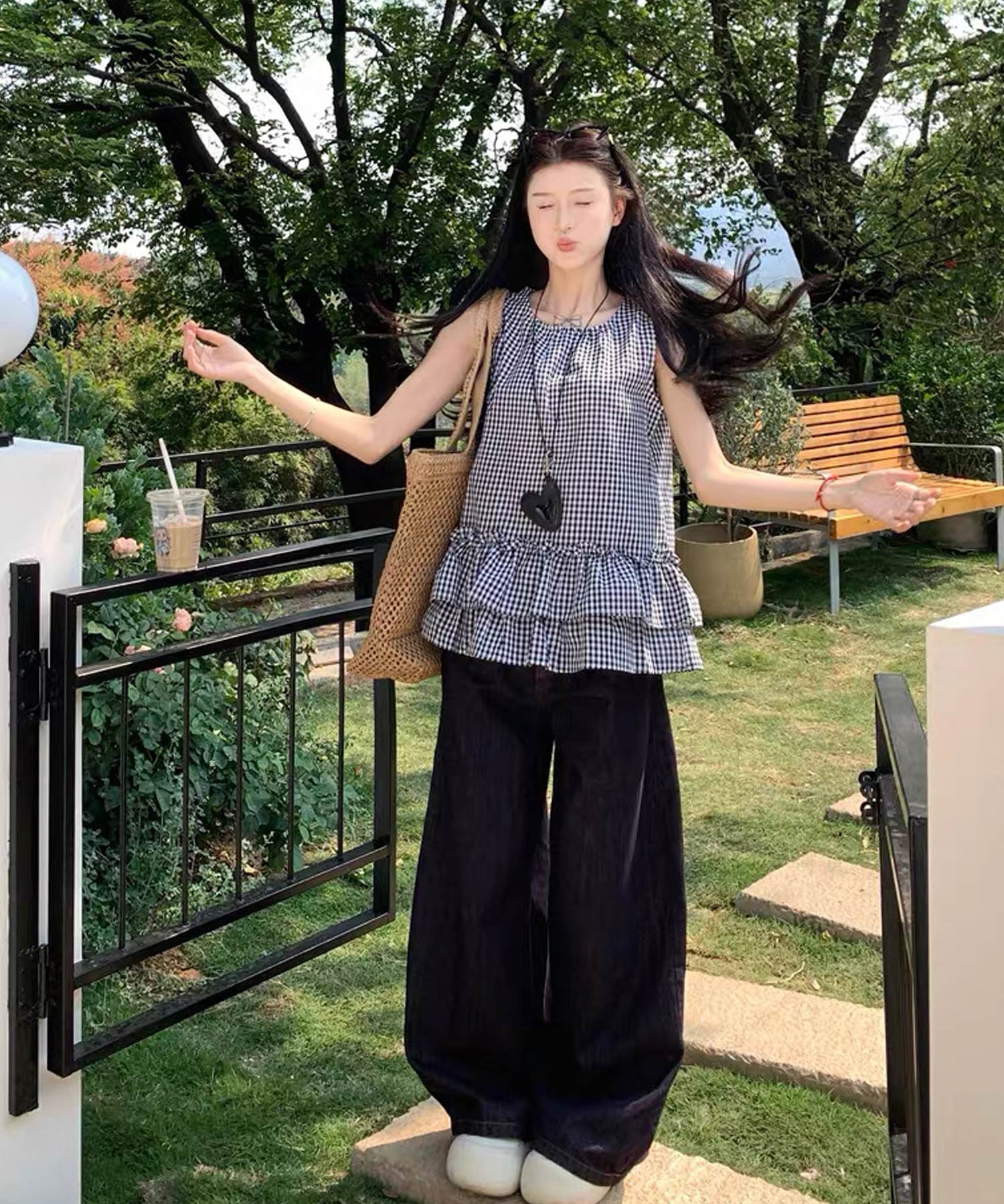 ショップニコニコ ShopNikoNiko ギンガムチェック ティアードフリル ノースリーブチュニック ma 【即納】韓国カジュル ガーリー チュニック チュニックワンピ ミニワンピース トップス ブラウス 高身長 低身長 （ブラック） ブラック