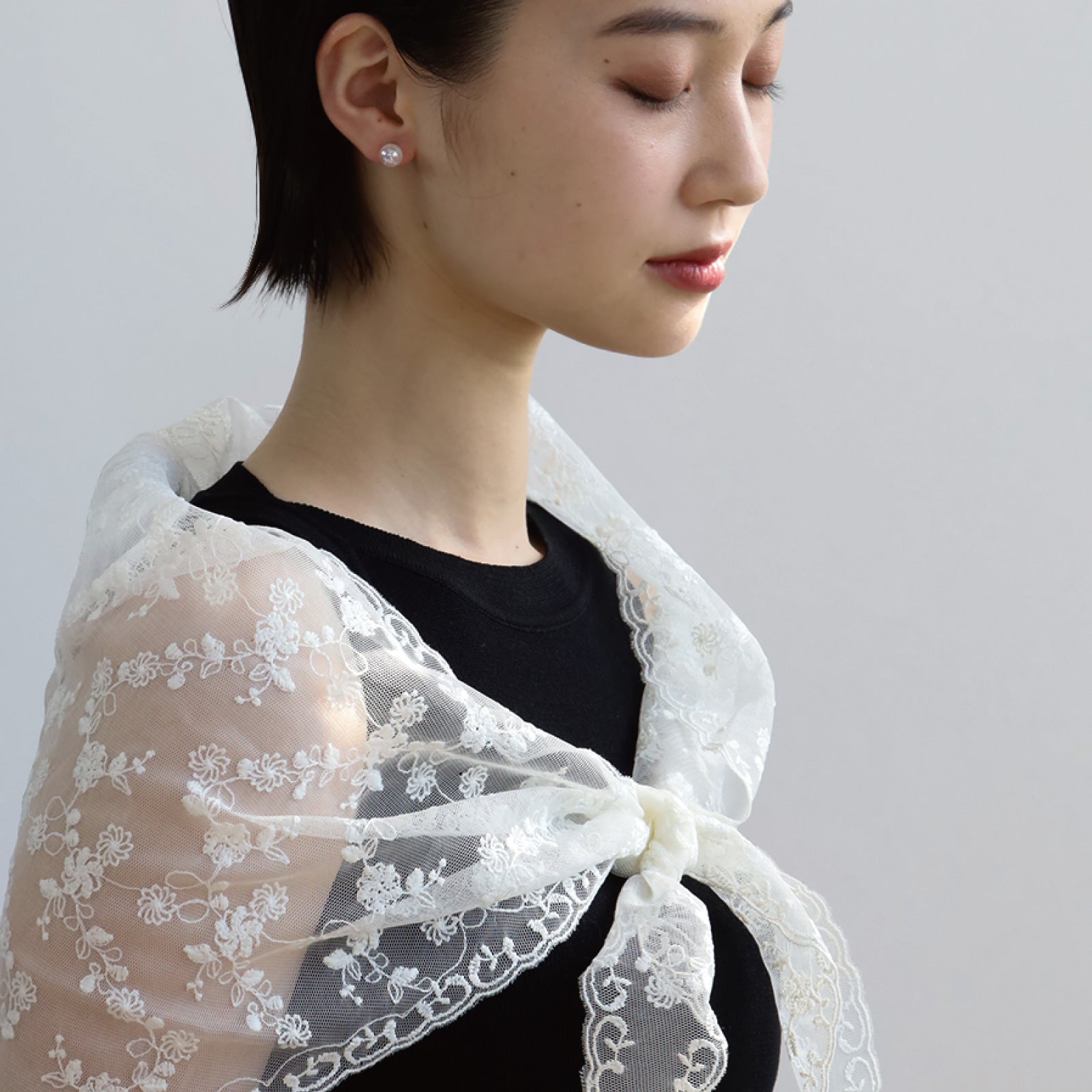 ノエルマーケット Noelmarket ピアス 金属アレルギー対応 オーロラ ガラス つけっぱなし シンプル 人気 両耳用 結婚式 入学式 誕生日 （シルバー） シルバー