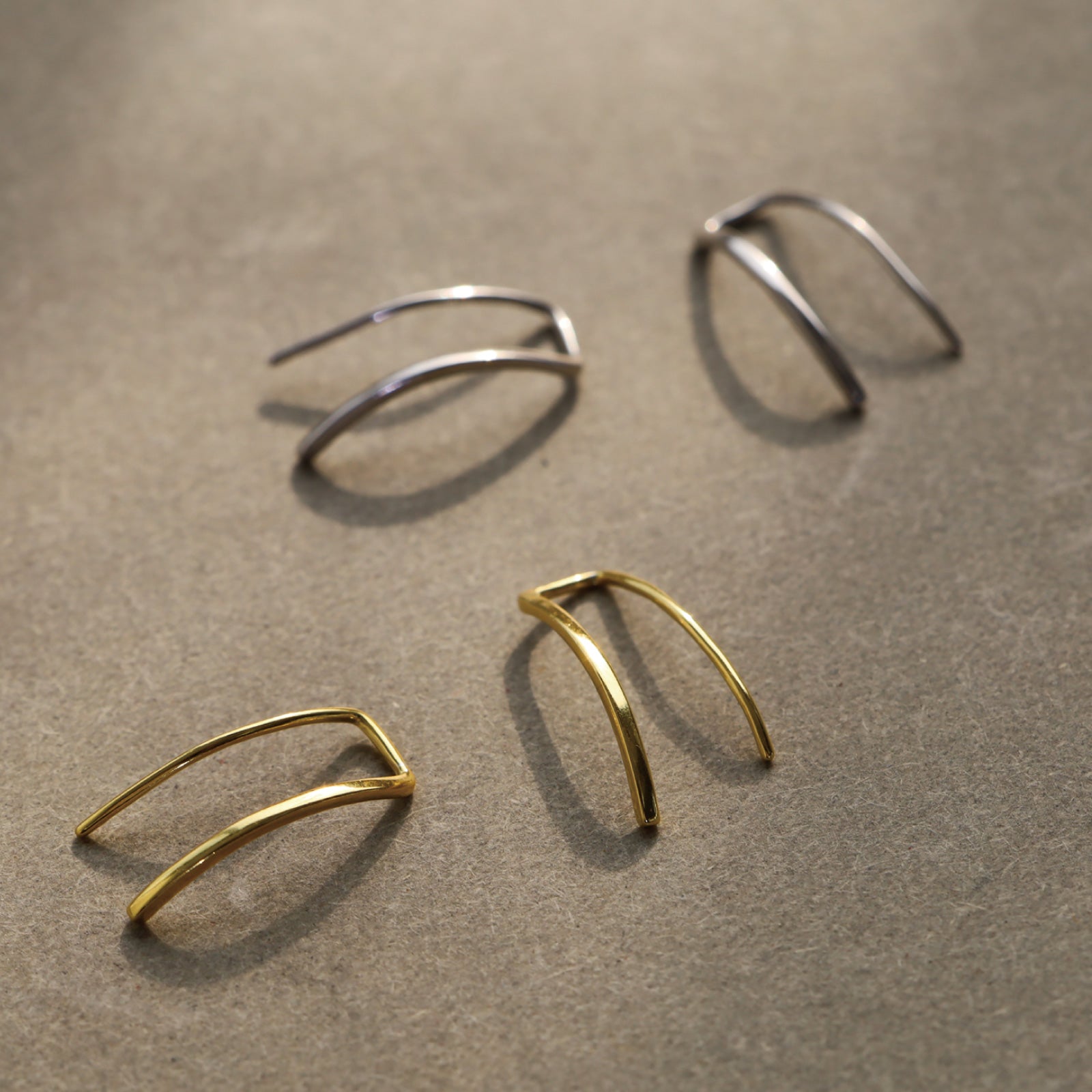 ノエルマーケット Noelmarket ピアス 金属アレルギー対応 つけっぱなし キャッチレス 小さめ ニッケルフリー フック レディ ース シンプル （シルバー） シルバー