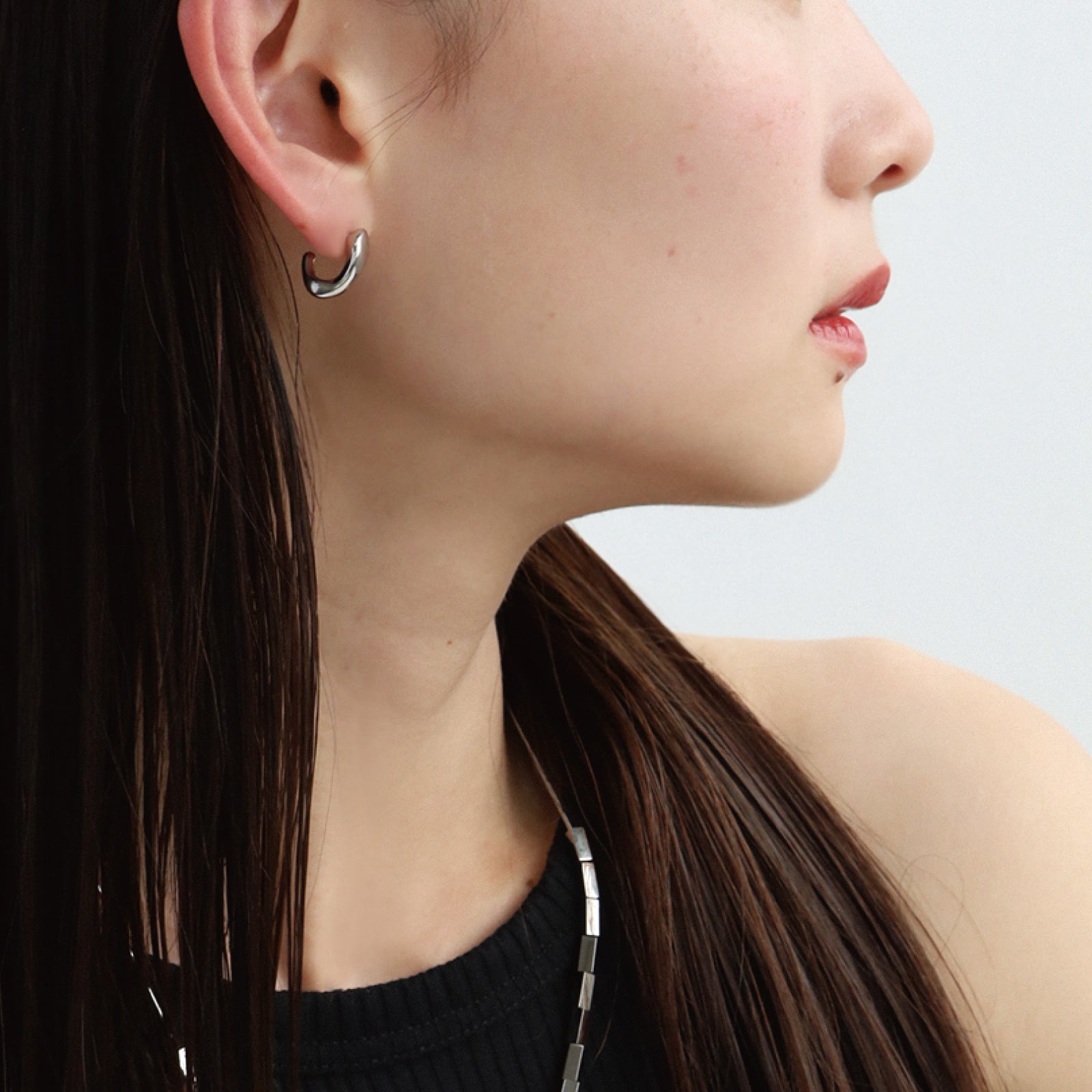 ノエルマーケット Noelmarket ピアス 金属アレルギー対応 s925 小ぶり つけっぱなし 18kコーティング シンプル フープピアス （艶あり：シルバー） 艶あり：シルバー