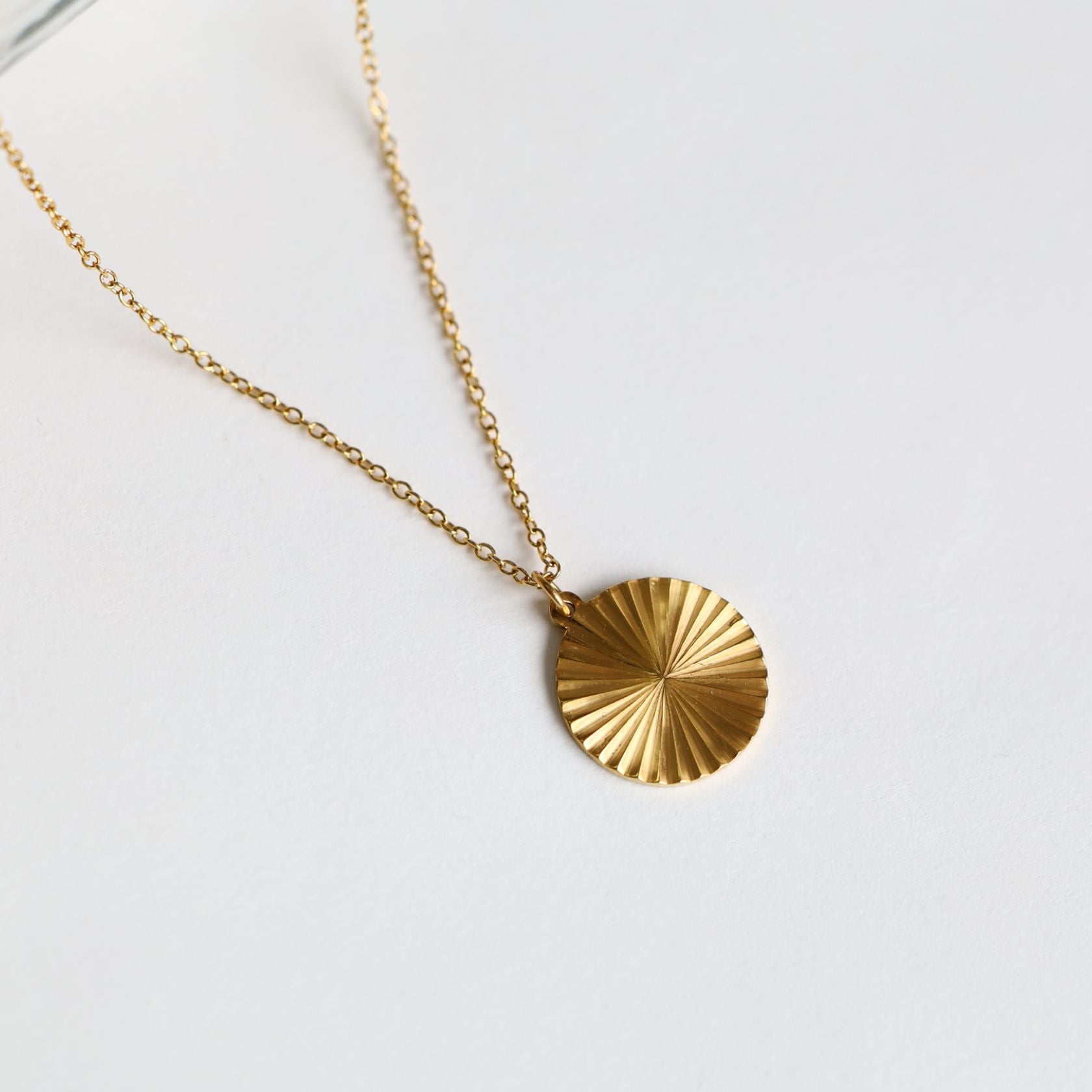 ノエルマーケット Noelmarket コインネックレス 太陽ネックレス 金属アレルギー対応 18kコーティング ゴールド シルバー ステンレス （ゴールド） ゴールド