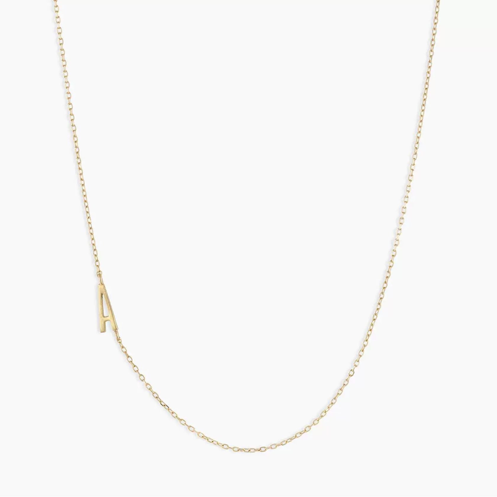 ノエルマーケット Noelmarket シンプルに、特別を纏う イニシャルネックレス 金属アレルギー対応 （A） A