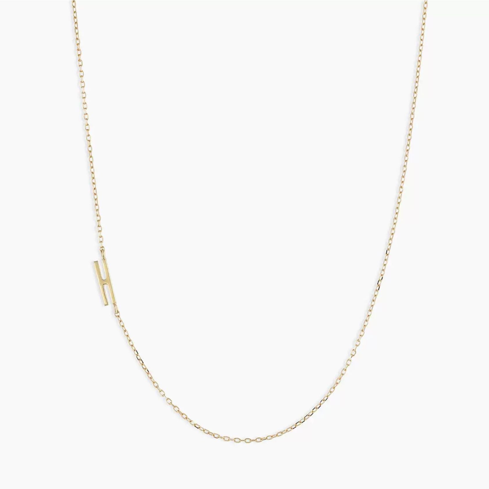 ノエルマーケット Noelmarket シンプルに、特別を纏う イニシャルネックレス 金属アレルギー対応 （H） H