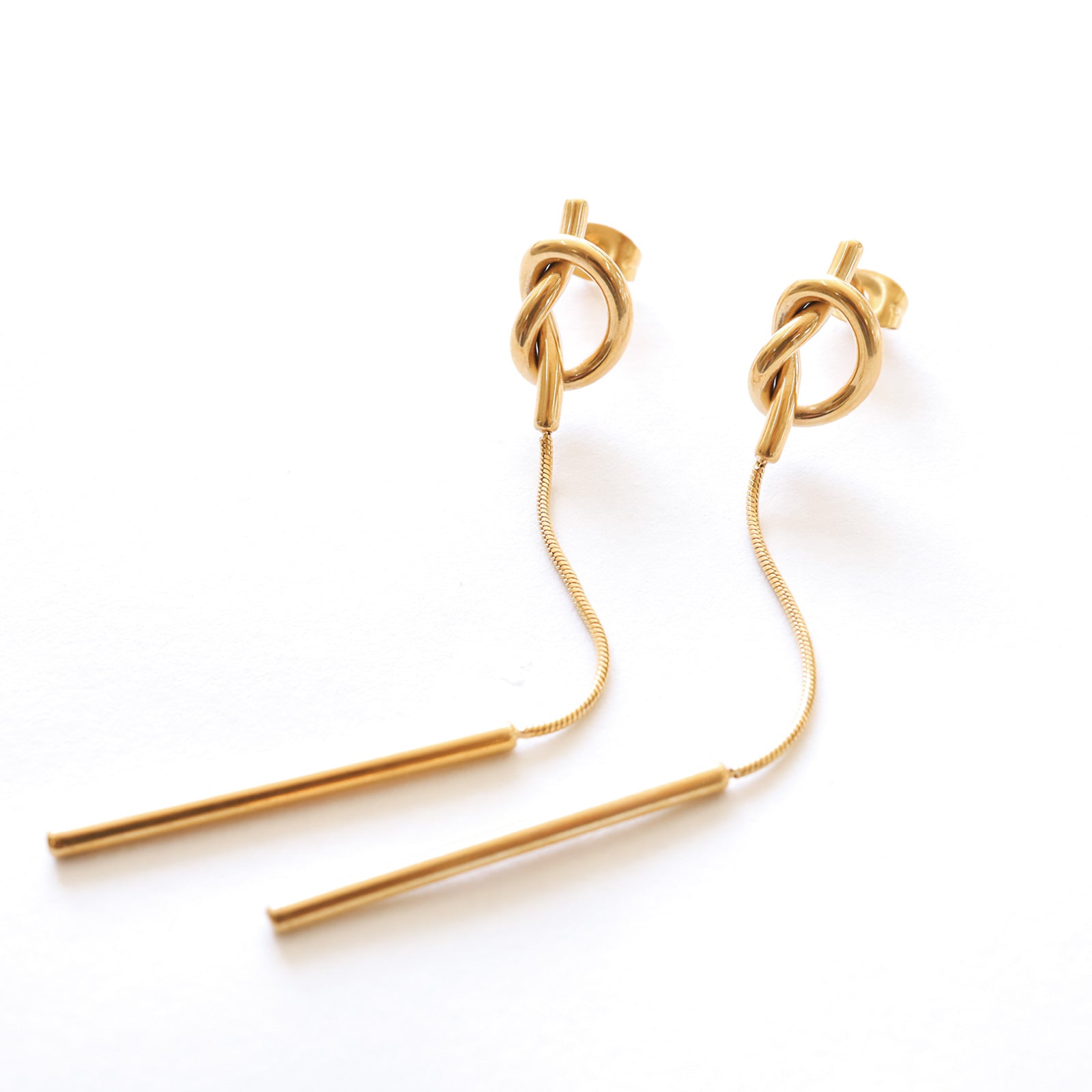 ノエルマーケット Noelmarket ピアス 金属アレルギー対応 つけっぱなし 18k シンプル 人気 上品 両耳用 パーティー レディース アクセサリー 女性 大人 彼女 誕生日 プレゼント おしゃれ （シルバー） シルバー