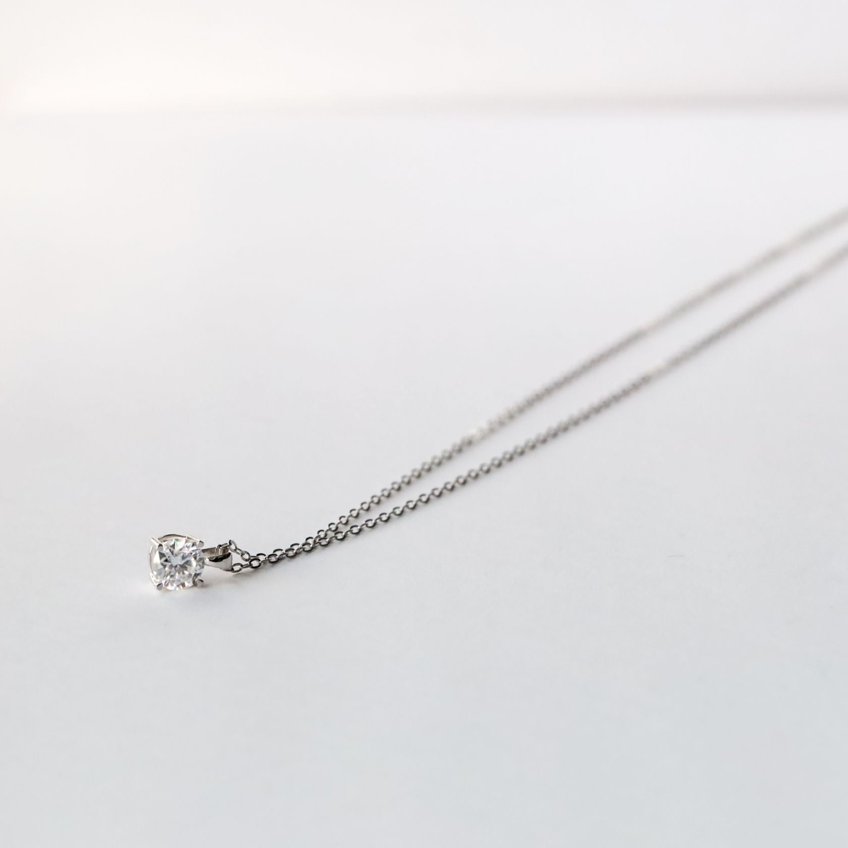 ノエルマーケット Noelmarket 永遠を、ひと粒に。モアサナイト ネックレス シルバー925製 小豆チェーン 金属アレルギー対応 （シルバー） シルバー