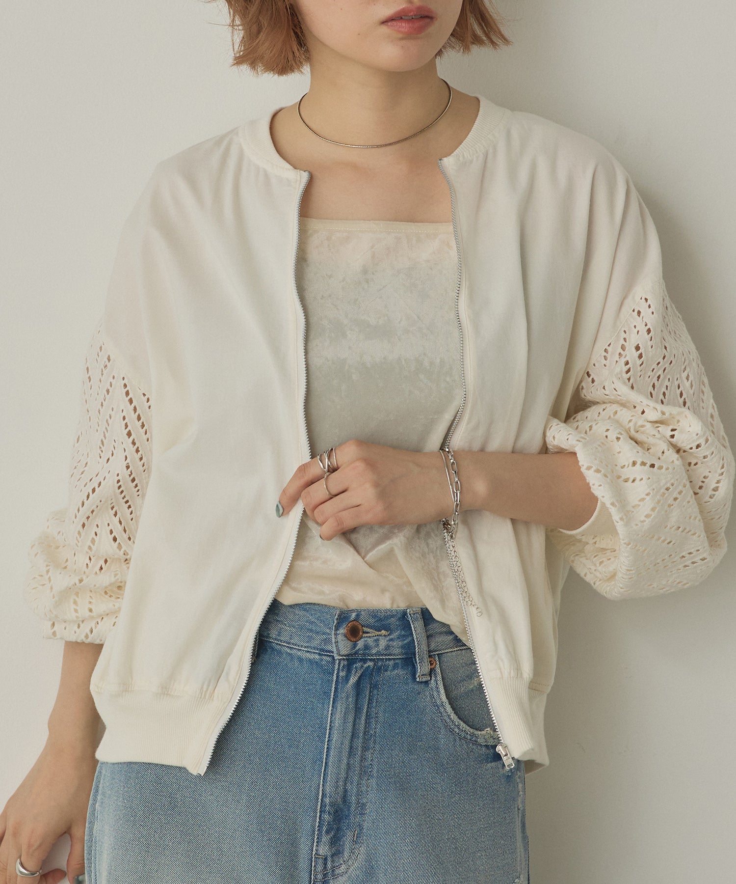 ノイア Noia コットンシフリー 袖刺繍ブルゾン （オフホワイト） オフホワイト