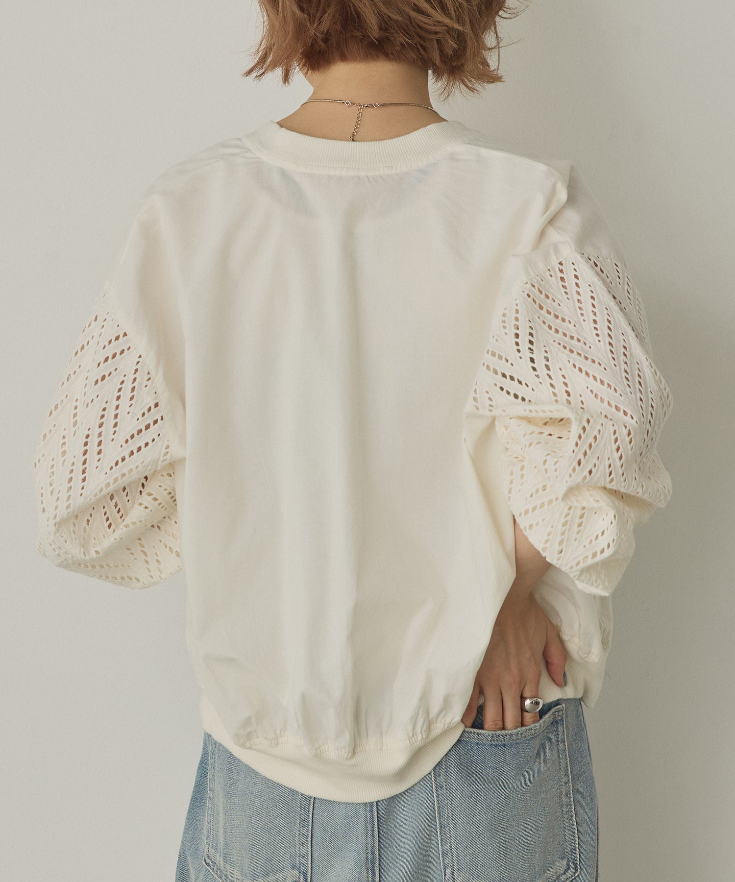 ノイア Noia コットンシフリー 袖刺繍ブルゾン （オフホワイト） オフホワイト