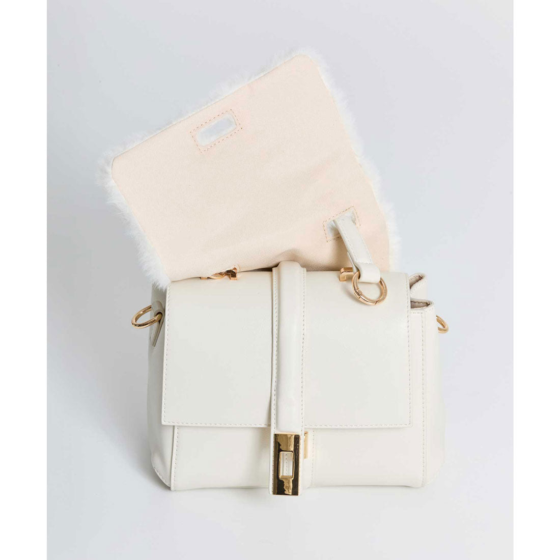 ノエラ NOELA ワンハンドル2WAYファーフラップバッグ （オフホワイト） オフホワイト