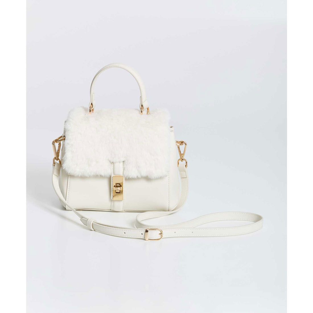 ノエラ NOELA ワンハンドル2WAYファーフラップバッグ （オフホワイト） オフホワイト