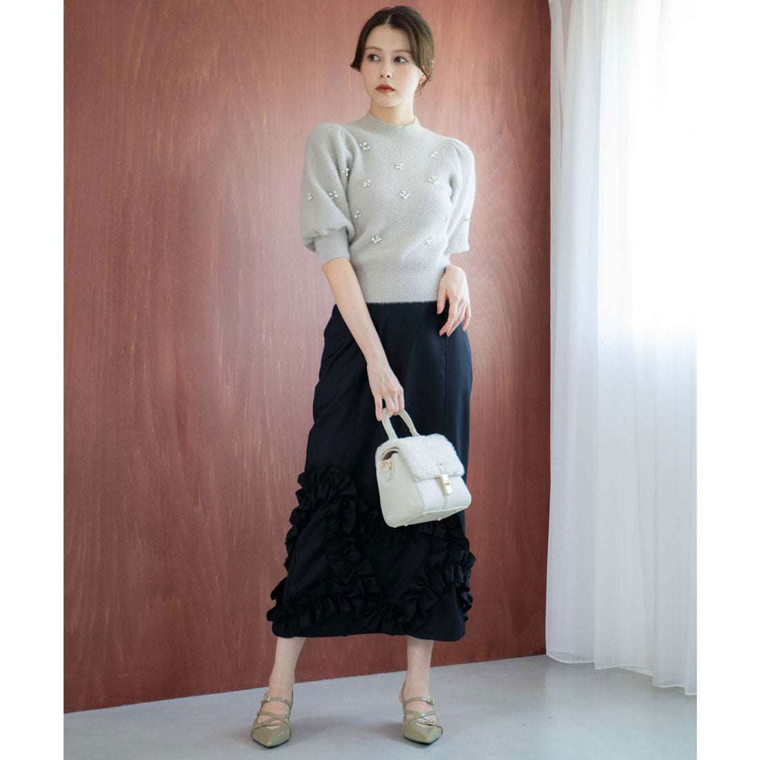 ノエラ NOELA ワンハンドル2WAYファーフラップバッグ （オフホワイト） オフホワイト