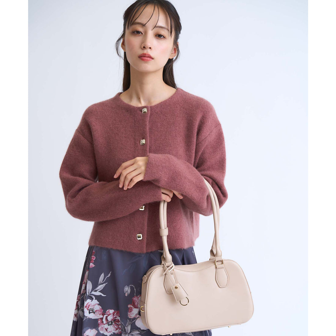 ノエラ NOELA  カーブラインボストンバッグ （ベージュ） ベージュ