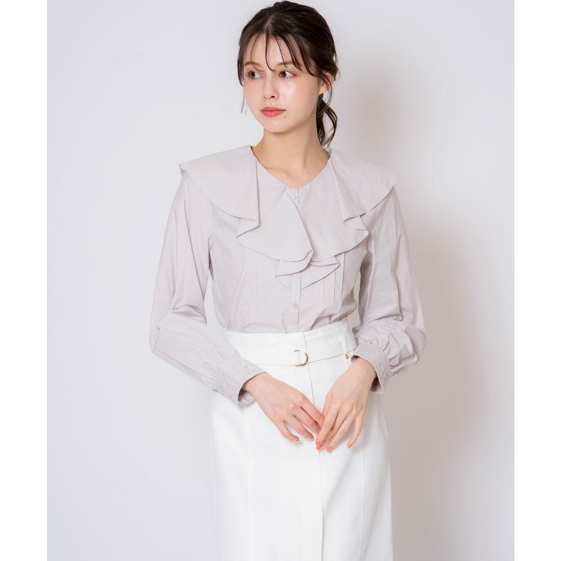 ノエラ Noela フリルタックブラウス （サックス） サックス