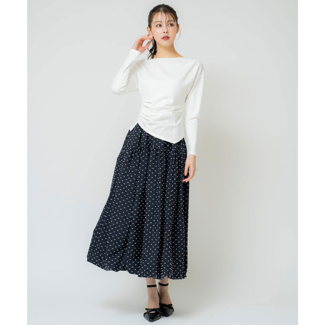 ノエラ Noela アシメドレープカットソー