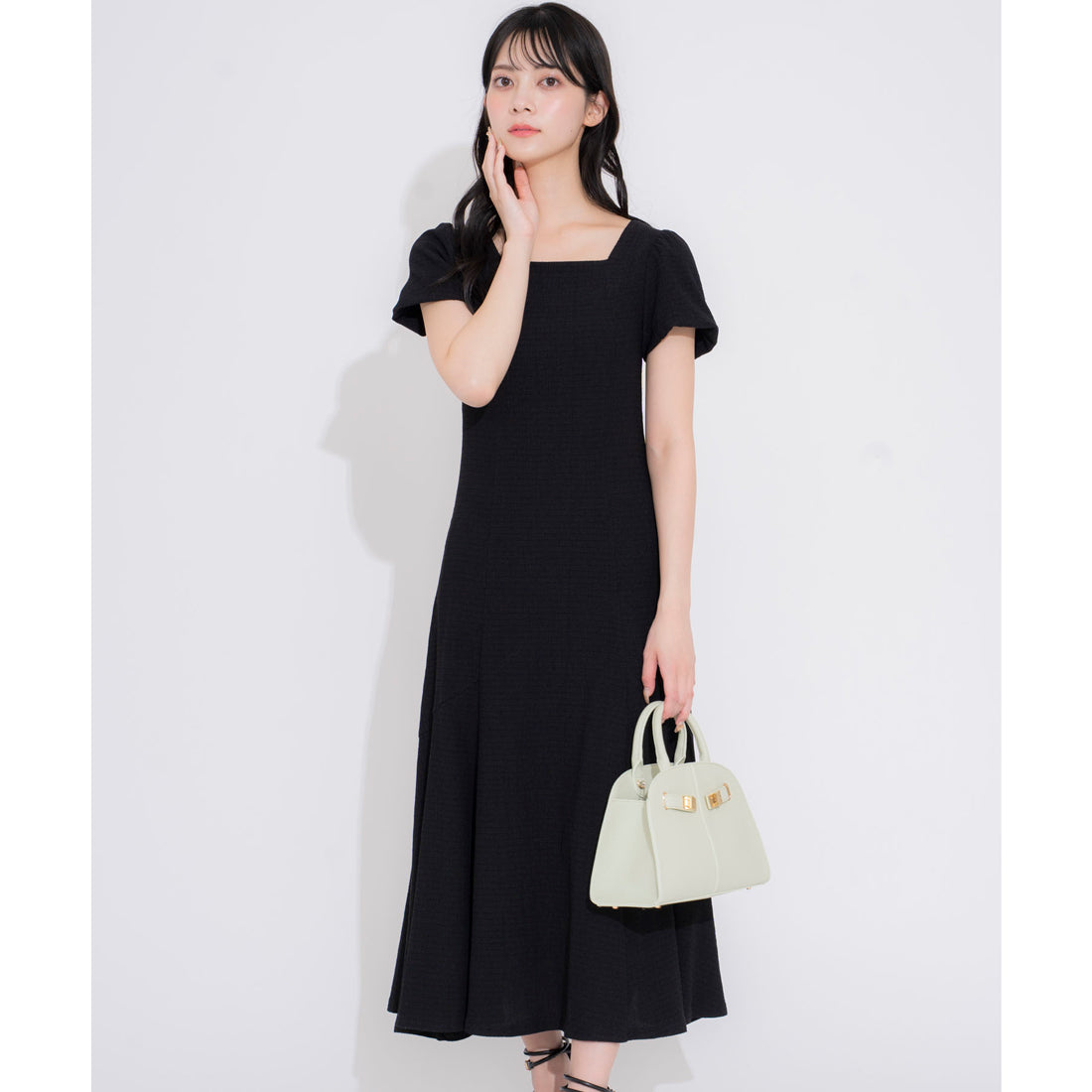 ノエラ Noela スクエアネックカットワンピ （ブラック） ブラック