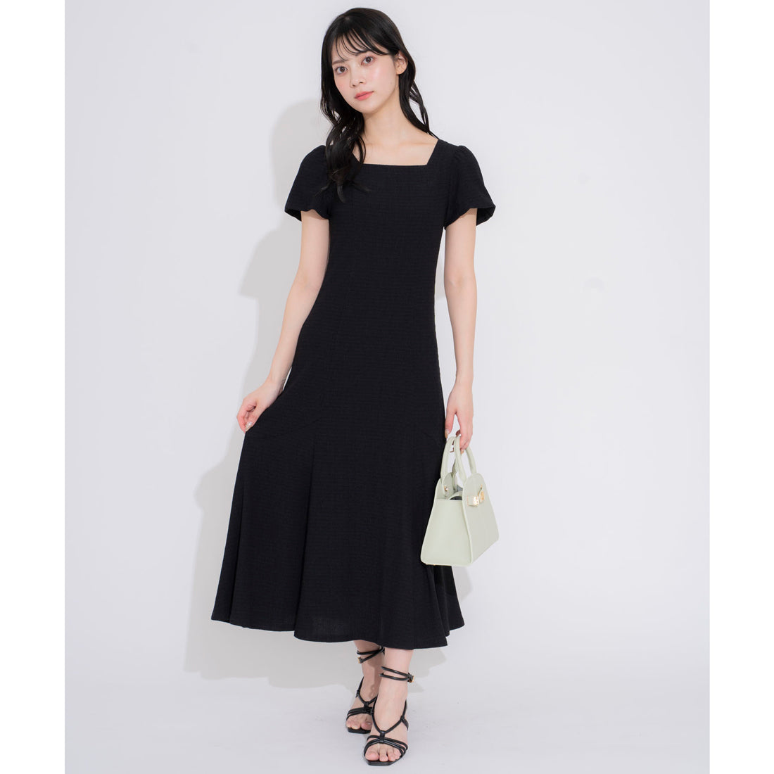 ノエラ Noela スクエアネックカットワンピ （ブラック） ブラック