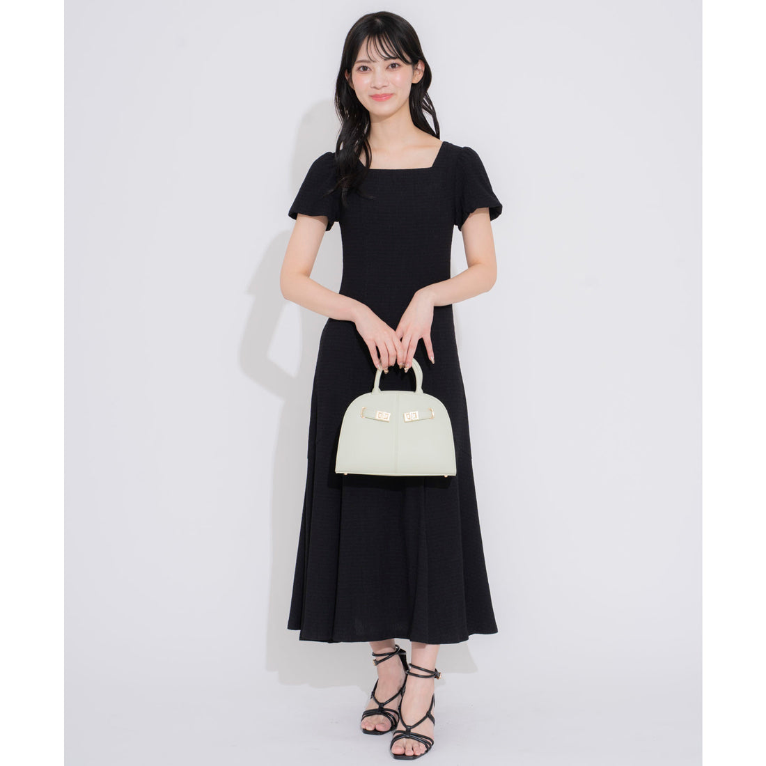 ノエラ Noela スクエアネックカットワンピ （ブラック） ブラック