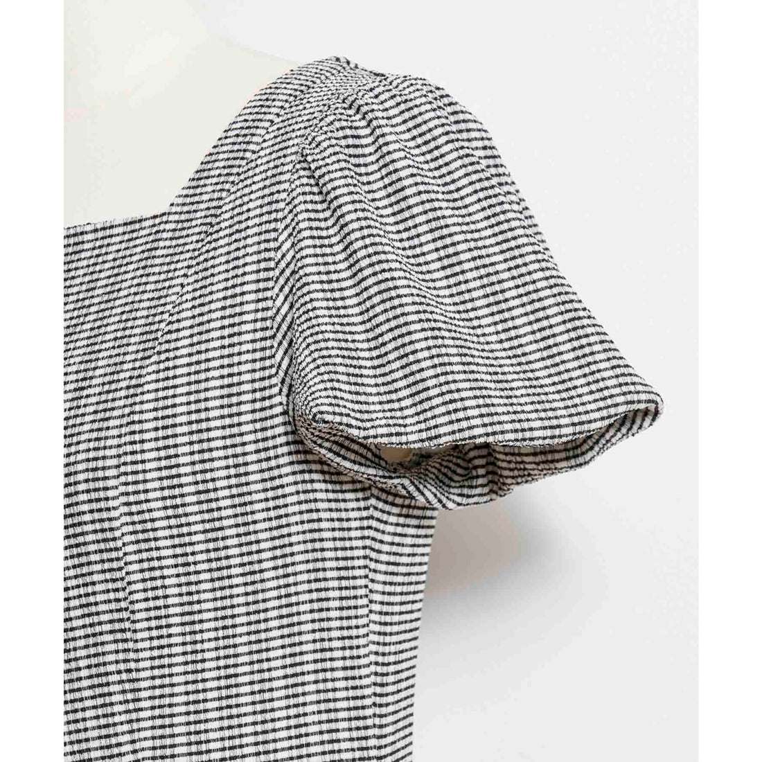 ノエラ Noela スクエアネックカットワンピ （ブラック） ブラック