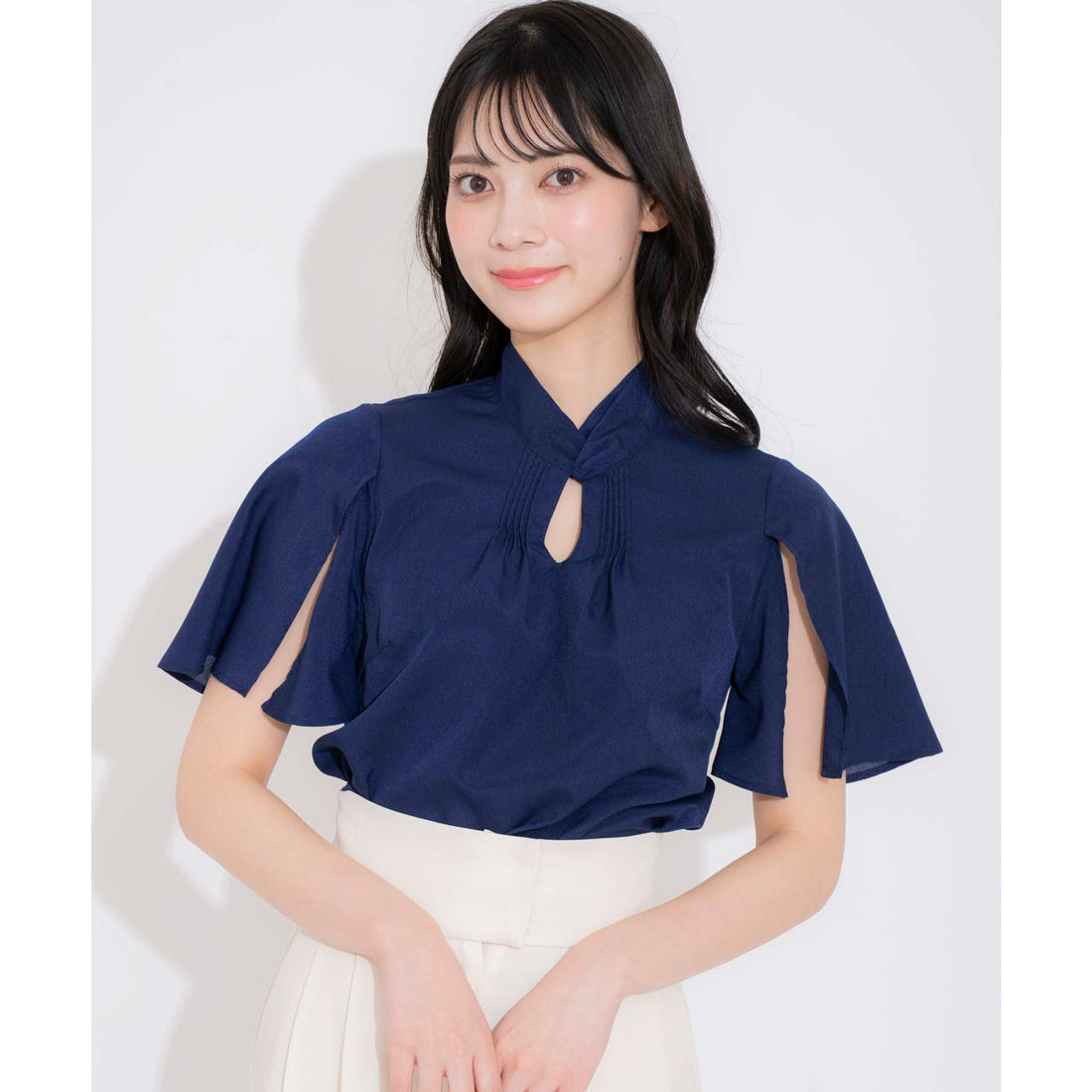 ノエラ Noela フレアスリーブツイストブラウス （オフホワイト） オフホワイト