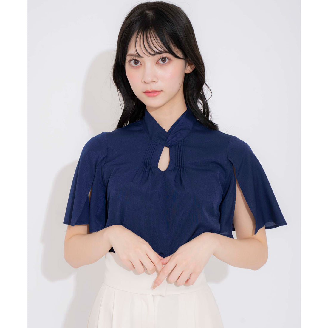 ノエラ Noela フレアスリーブツイストブラウス （オフホワイト） オフホワイト