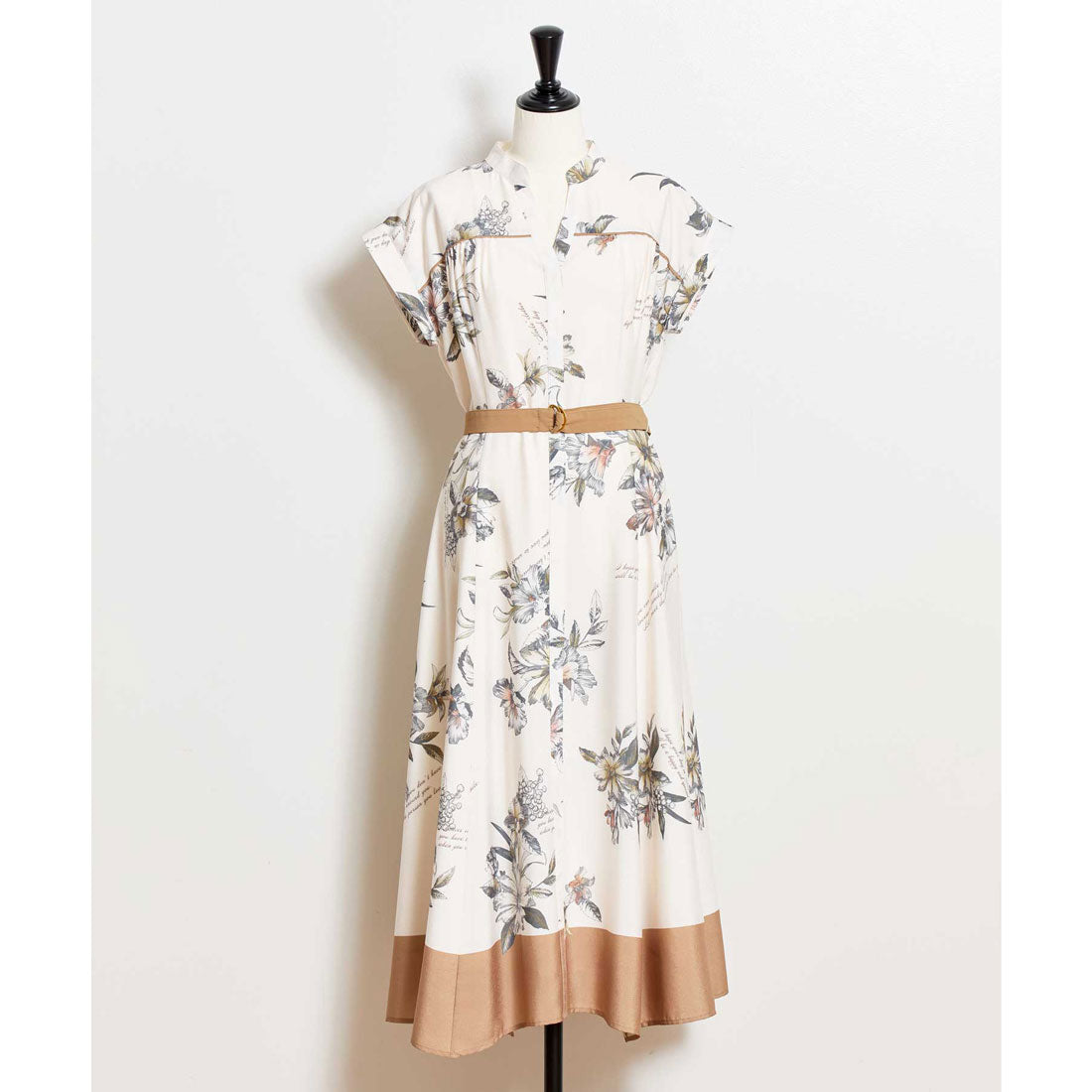 ノエラ Noela 【15周年】スカーフ柄シャツワンピース （ベージュ） ベージュ