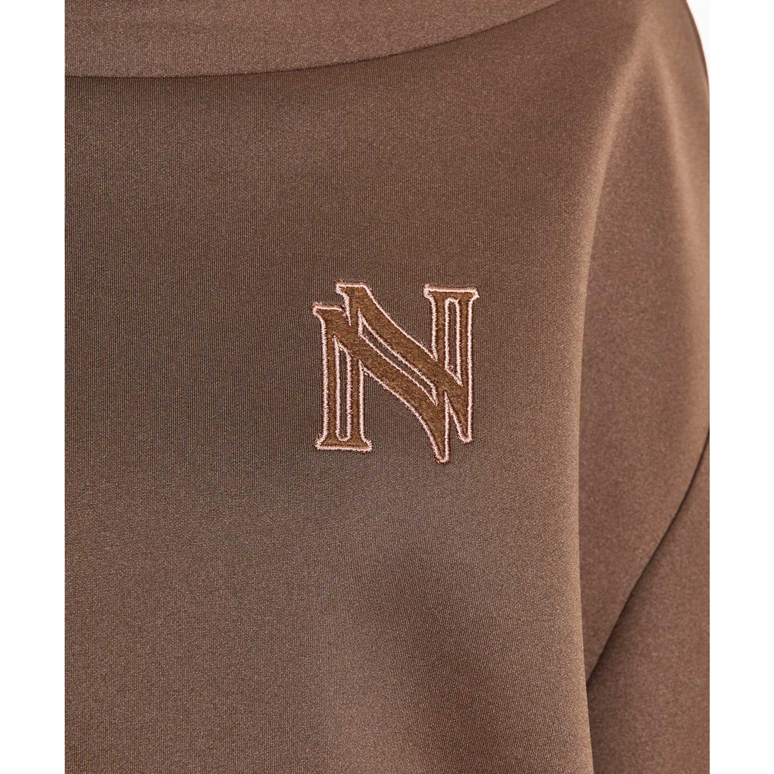 ノエラ Noela フェルト刺繍ロゴポンチトップス （チャ） チャ