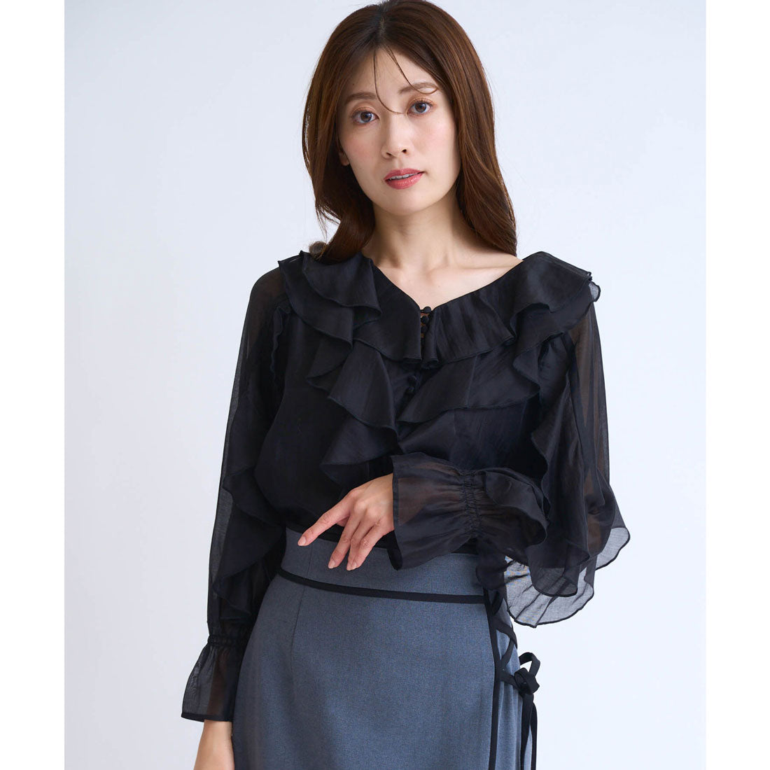 ノエラ NOELA  ラッフルフリルブラウス （ブラック） ブラック